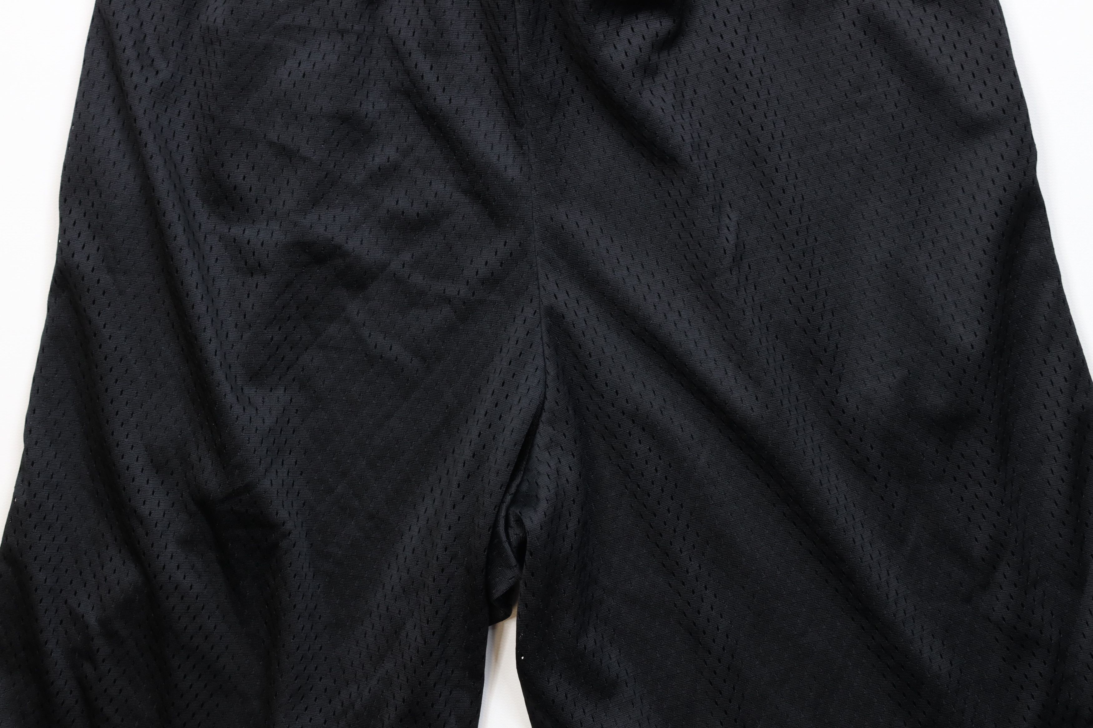 Champion Vintage Champion Logo Mesh Above Knee Shorts Black Polyester Size US 30 / EU 46 - 10 Thumbnail