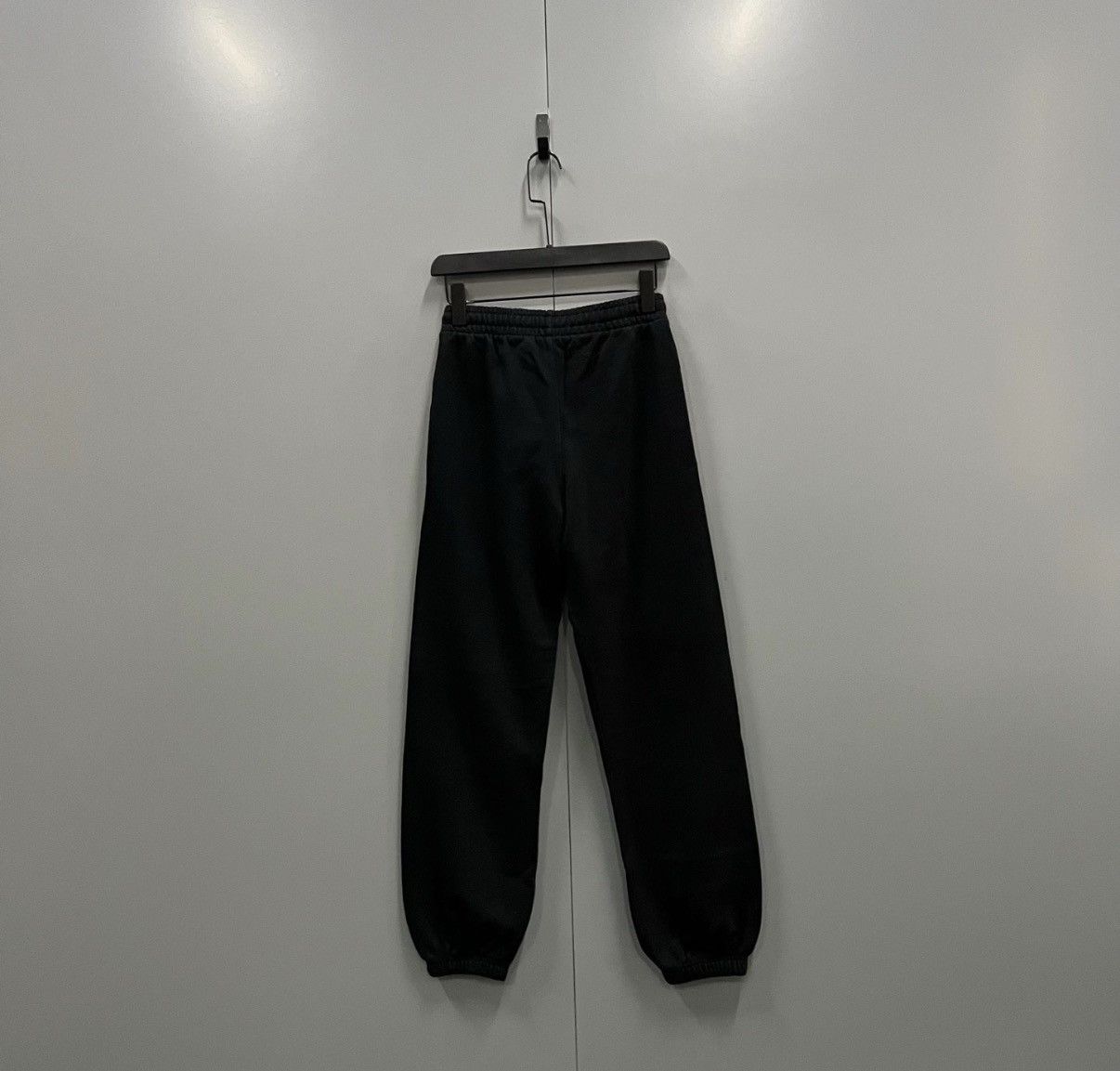 Off-White OFF-WHITE Rainbow Letter Logo Sweatpants J41 Size US 30 / EU 46 - 2 Thumbnail