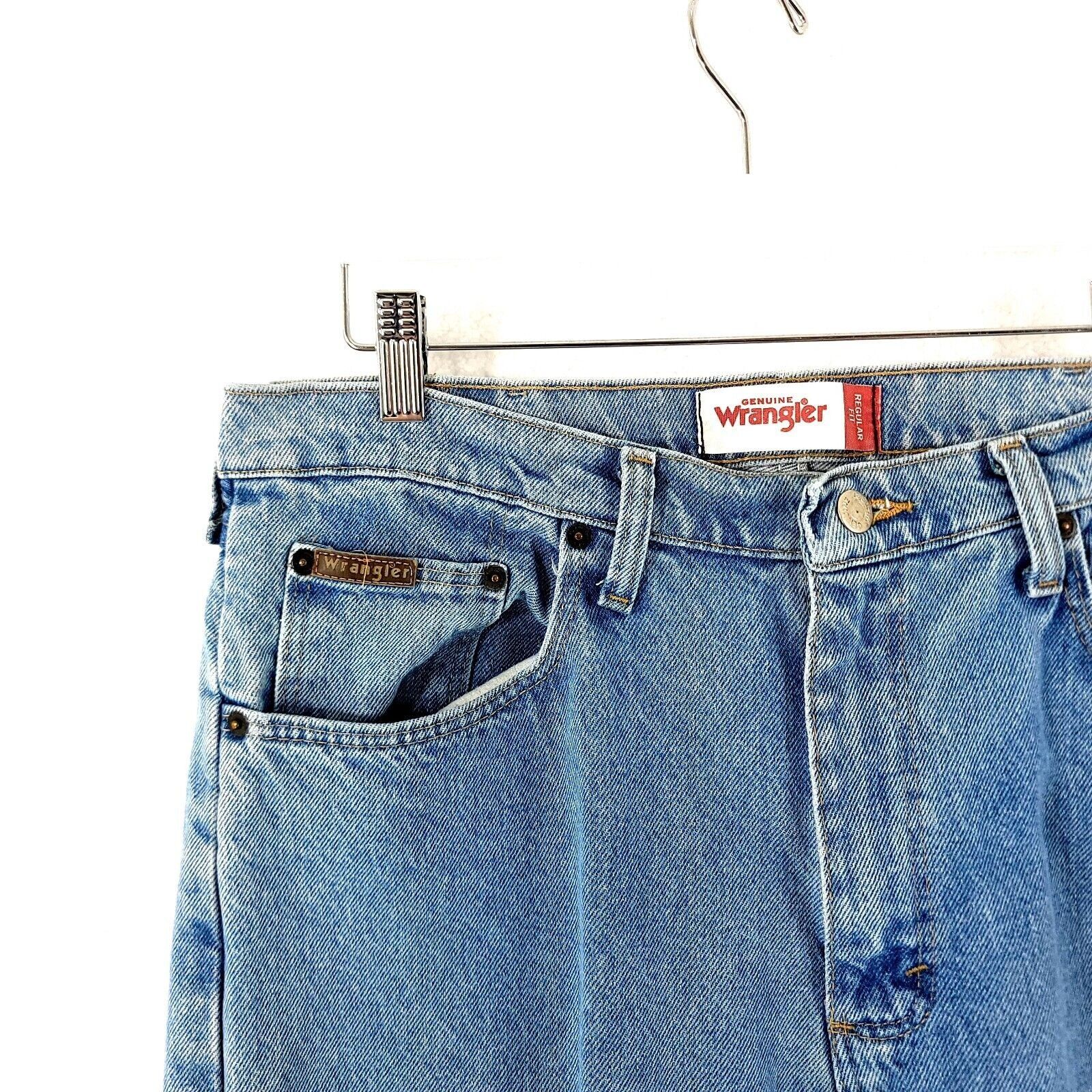 Wrangler Genuine Wrangler Light Blue Denim Mid Rise Jeans 34/32 Size US 34 / EU 50 - 3 Thumbnail