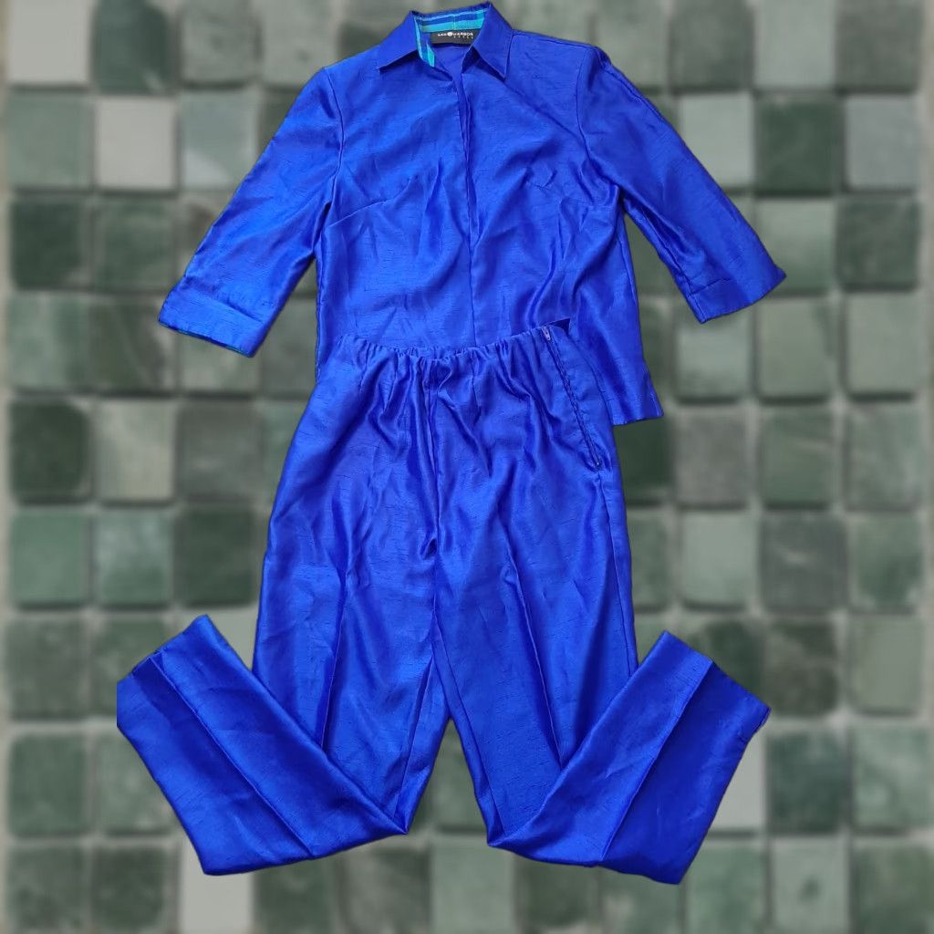 Vintage Sag Harbor Outfit Womens Size 8 Long Sleeve with Pants Blue Open Front Padded 2 Piece Set Women Blue Long Sleeve Padded Sag Harbor Outfit 8 Size M / US 6-8 / IT 42-44 - 1 Thumbnail