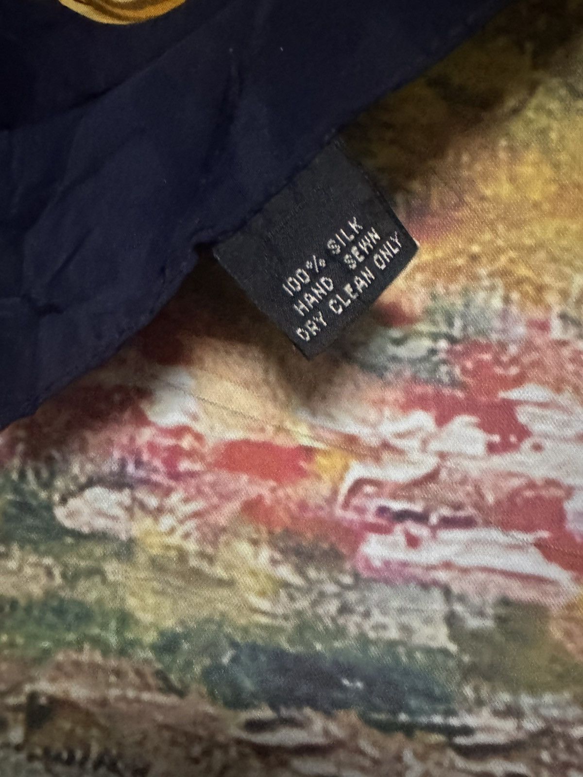 Chanel Authentic CHANEL navy gold slik scarf Size 34 - 6 Thumbnail