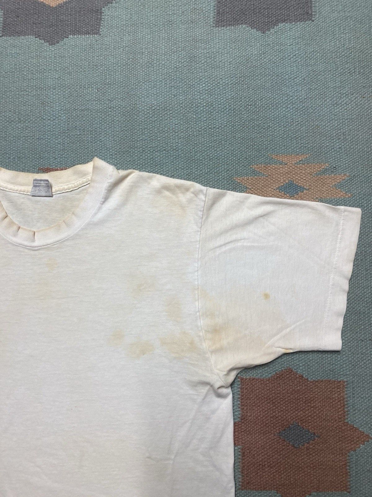 Vintage 80s blank white t shirt BVD grunge worn cotton soft large Size US L / EU 52-54 / 3 - 4 Thumbnail