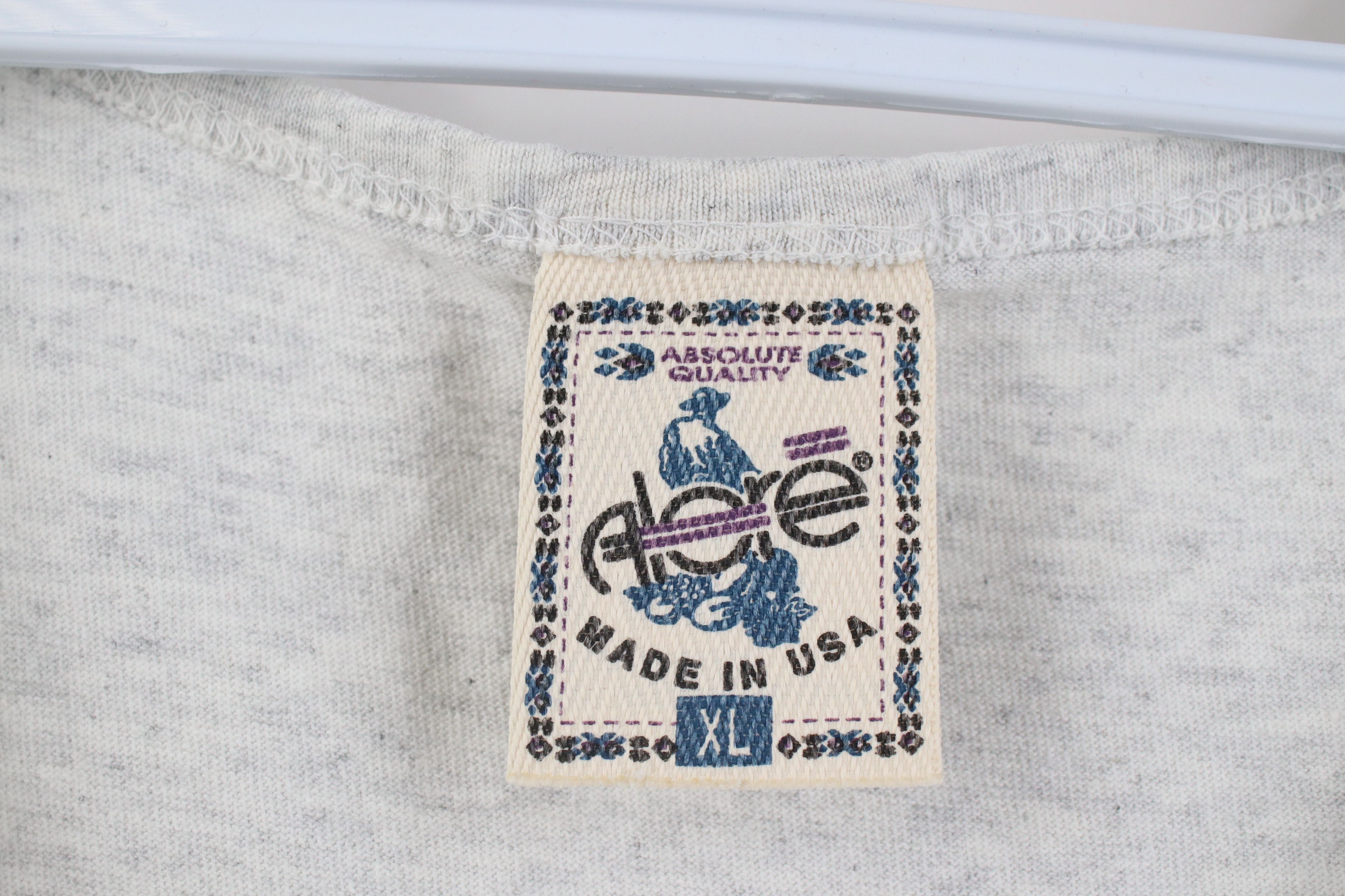 Vintage Vintage 90s Devils Tower Wyoming Tank Top T-Shirt Gray USA Size US XL / EU 56 / 4 - 9 Thumbnail