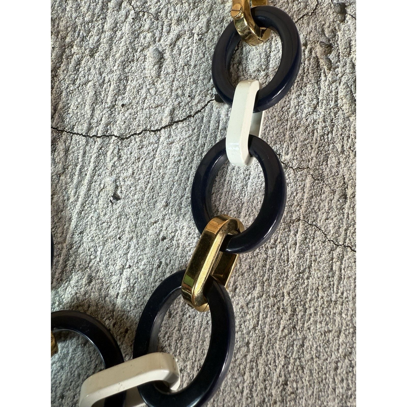 Kate Spade Kate Spade New York $299 Gold and Navy Blue Oval Necklace Size ONE SIZE - 7 Thumbnail
