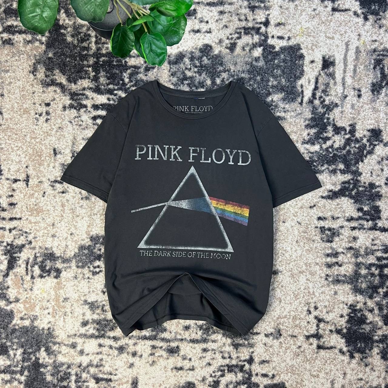 Pink Floyd Pink Floyd Vintage Y2K Big Logo Rock Band T-Shirt 1TS55 Size US L / EU 52-54 / 3 - 1 Thumbnail