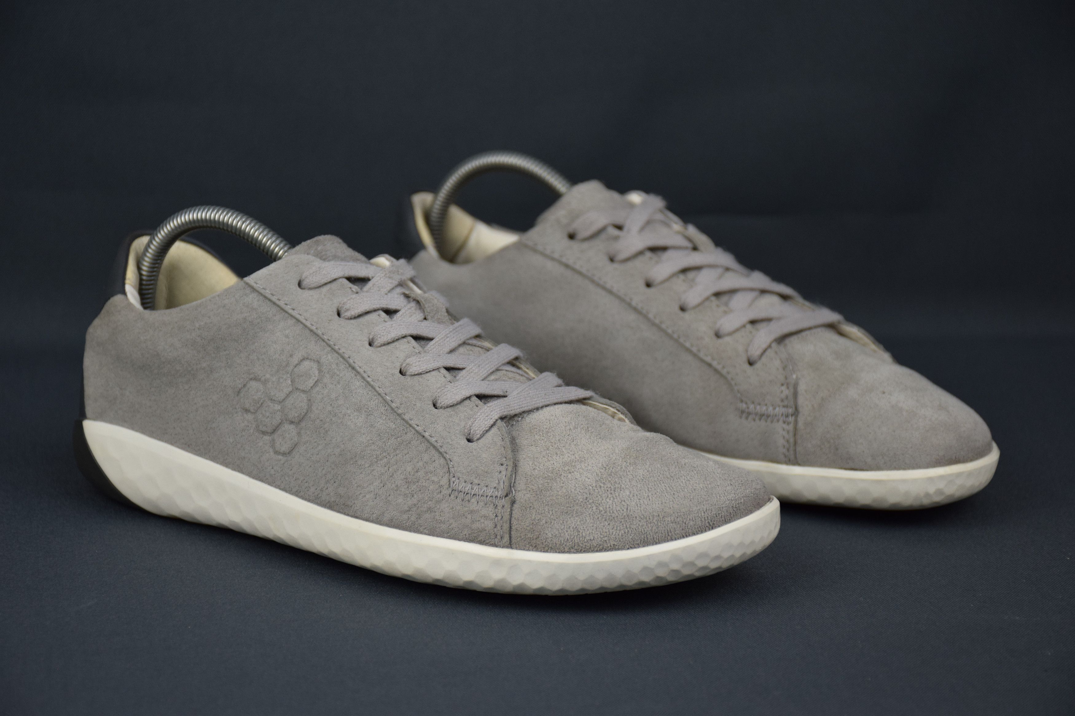 Vivobarefoot Vivobarefoot Geo Court Suede Trainer Women's US 7 UK 5 EU 38 Size US 7 / IT 37 - 2 Thumbnail