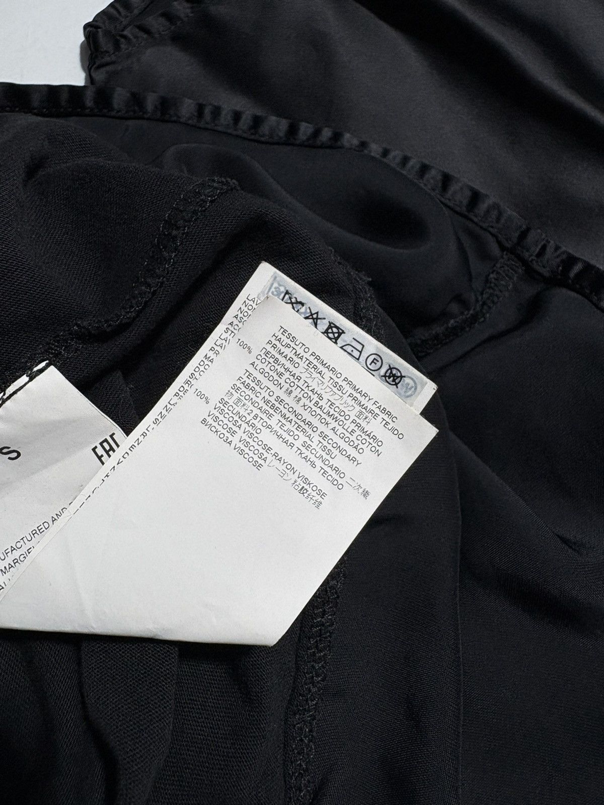 Maison Margiela MAISON MARGIELA BLACK SATIN SPLICED TSHIRT Size S / US 4 / IT 40 - 7 Thumbnail