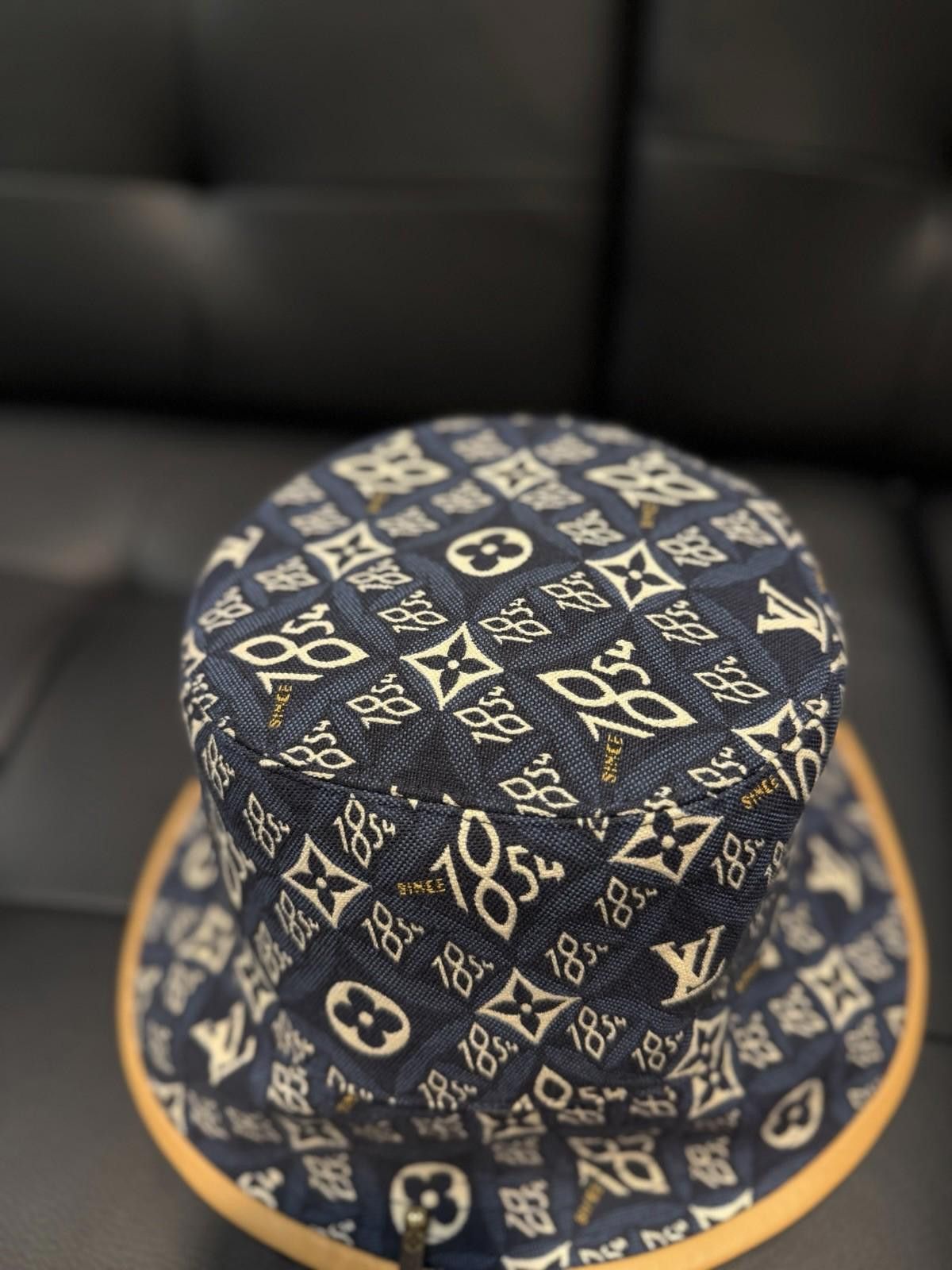 Louis Vuitton Louis Vuitton Monogram Jacquard Shine 1854 Bucket Hat Size ONE SIZE - 8 Thumbnail