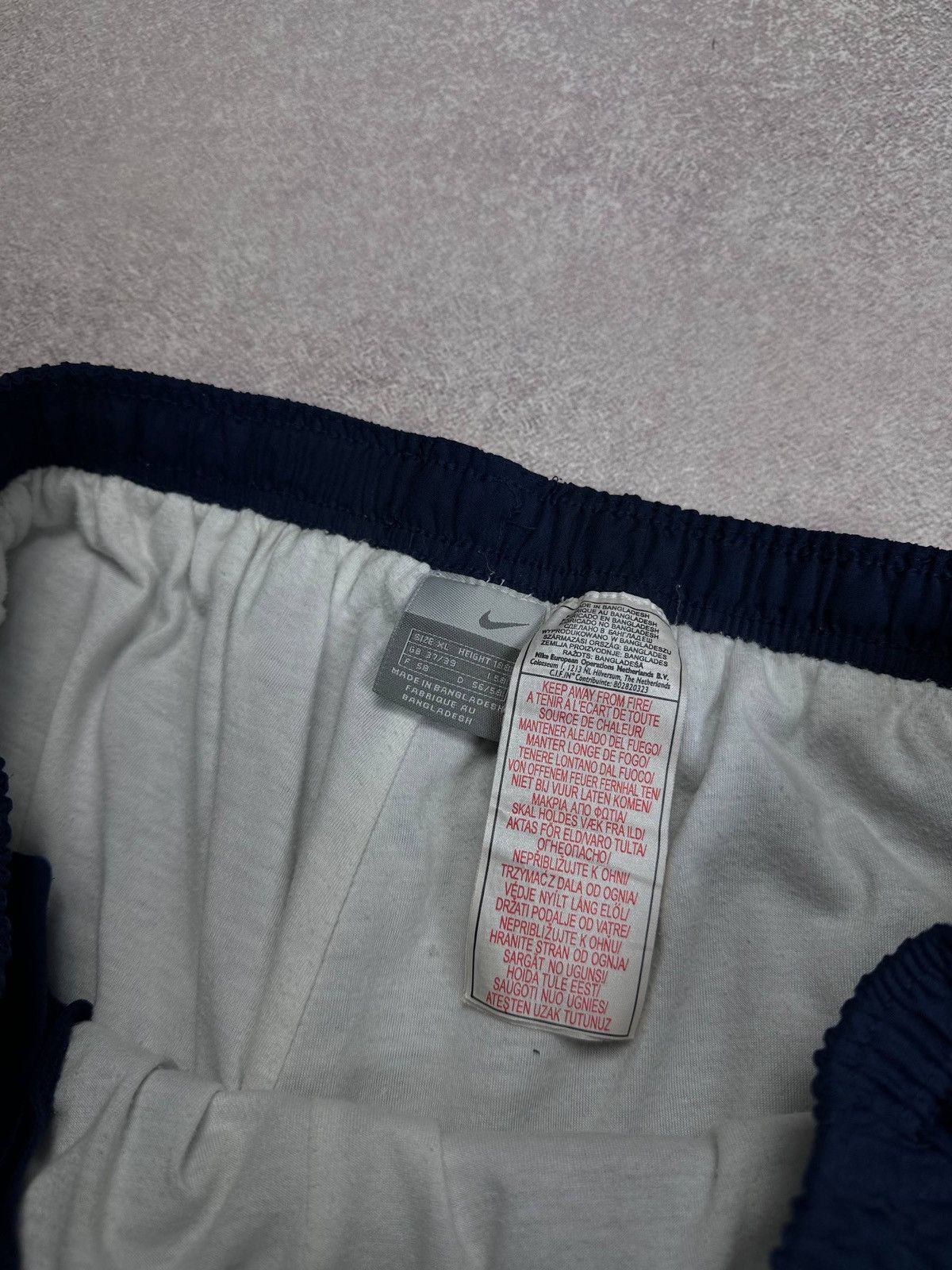Nike Vintage Nike Swoosh Nylon Flared Y2K Track Pants XL Size US 34 / EU 50 - 6 Thumbnail