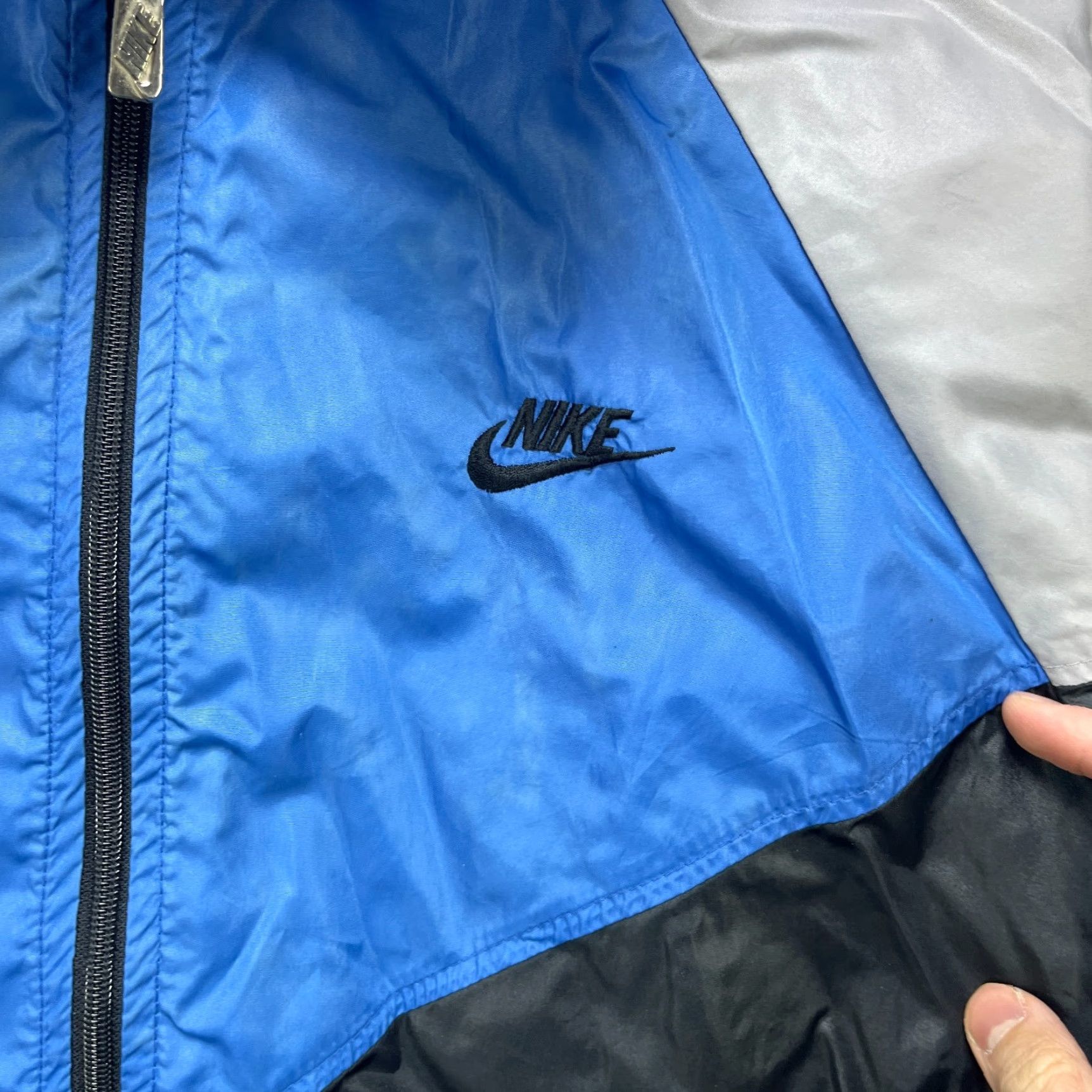 Nike VINTAGE Nike Swoosh Windbreaker Jacket XL Red Men's Large Windbreaker 80s 90s Size US XL / EU 56 / 4 - 5 Thumbnail