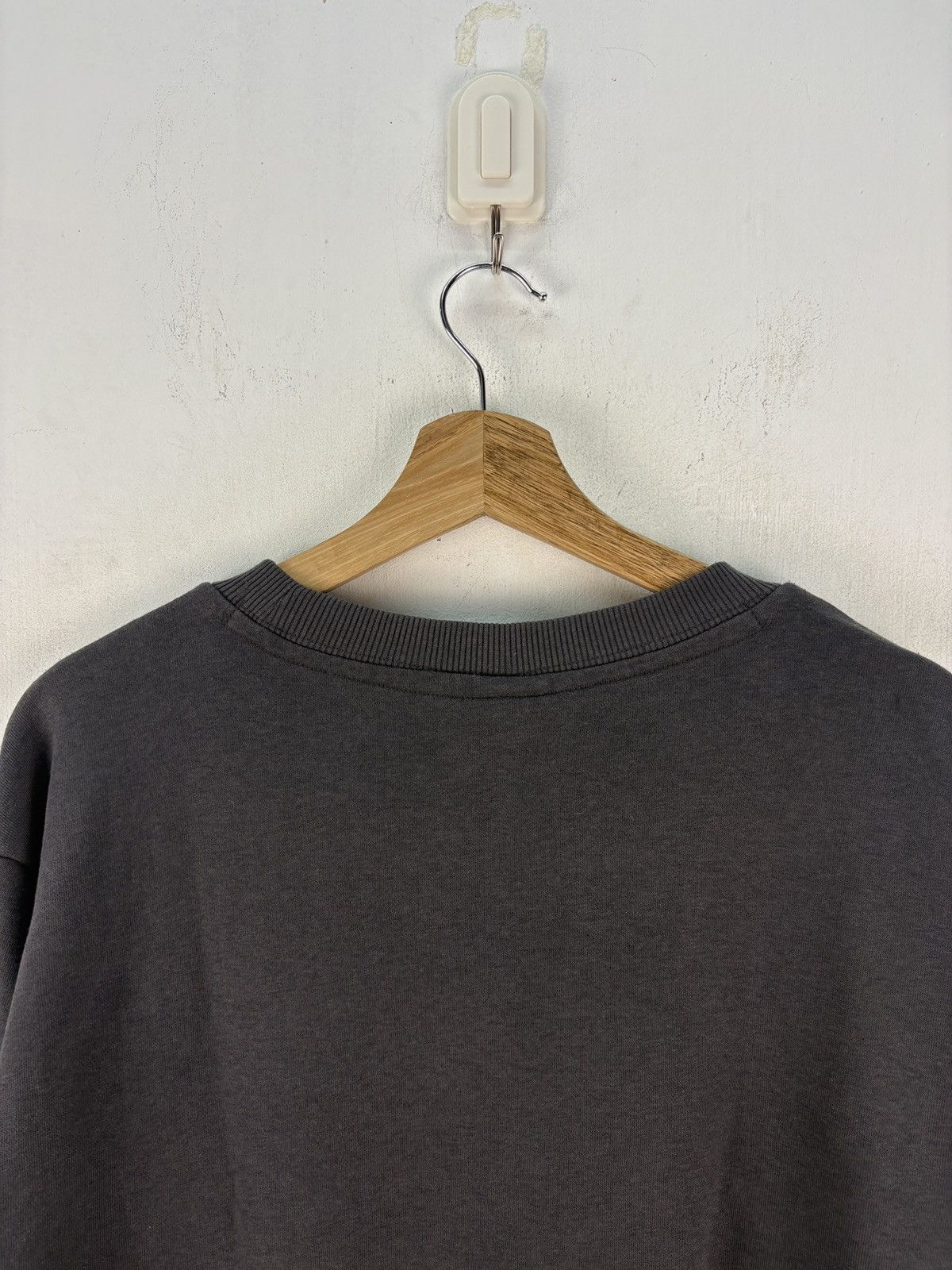 Band Tees Sun Faded The Rolling Stones Crewneck Sweatshirt Nirvana Ins Size US M / EU 48-50 / 2 - 8 Thumbnail