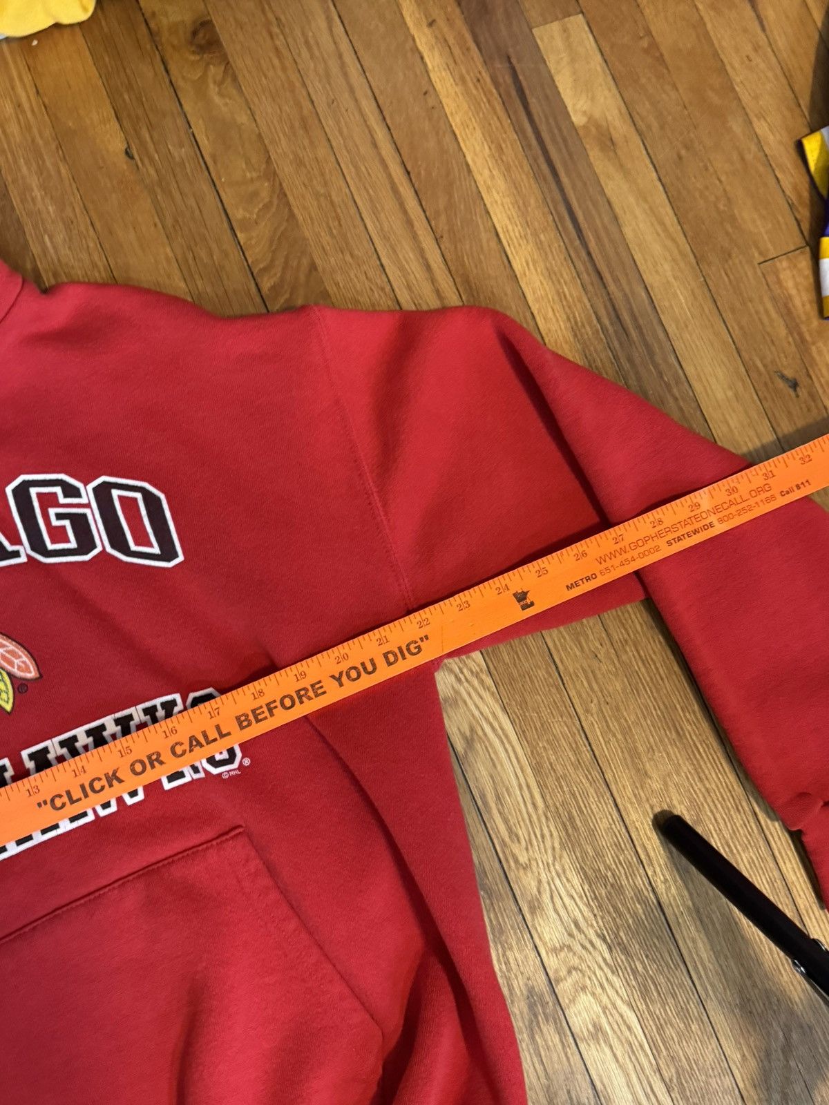NHL Vintage Chicago Blackhawks Hoodie Size US S / EU 44-46 / 1 - 5 Thumbnail