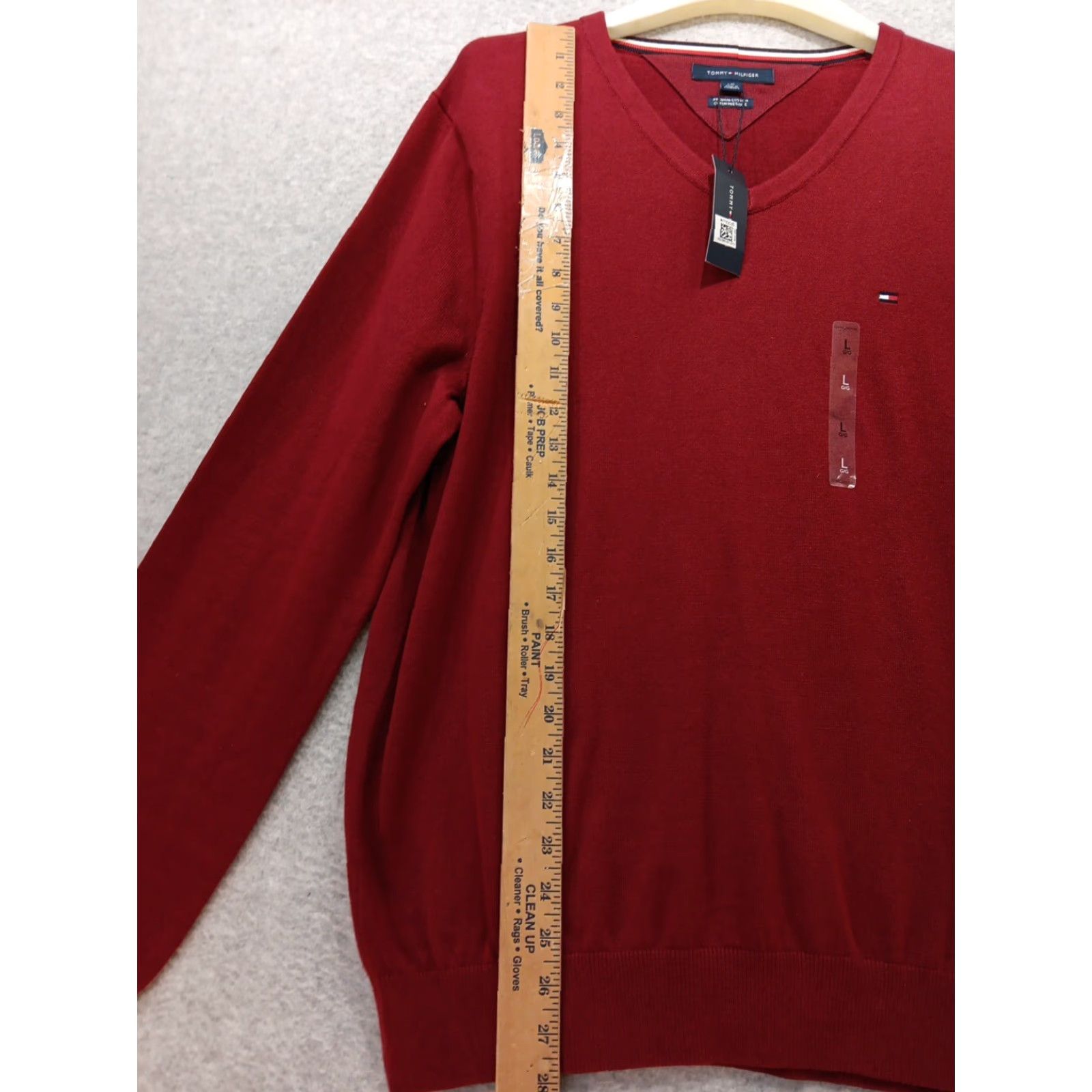 Tommy Hilfiger V-Neck Pullover Sweater NWT Tommy Hilfiger Men's Large Maroon Logo Long Sleeves Size US L / EU 52-54 / 3 - 7 Thumbnail