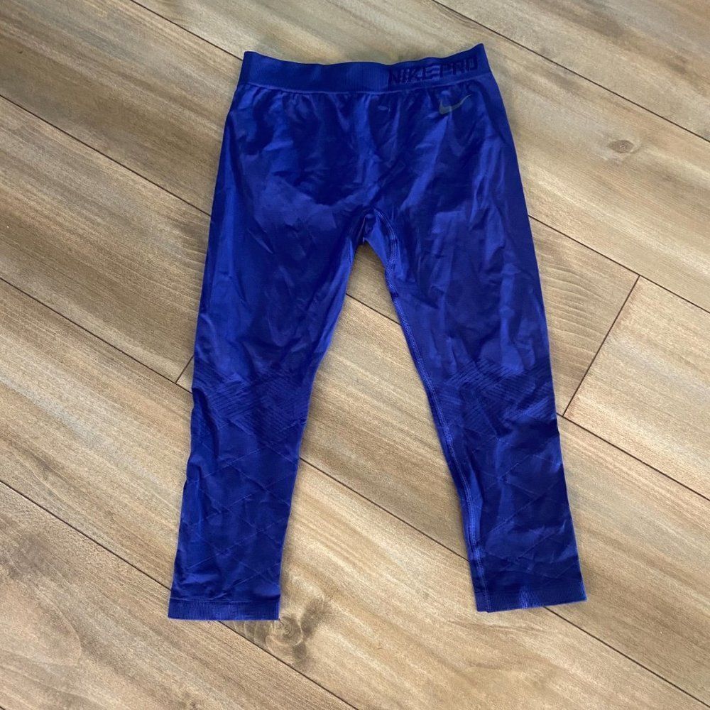 Nike Nike Blue Pattern Athletic Cropped Seamless Leggings Women M Size 28" / US 6 / IT 42 - 2 Thumbnail