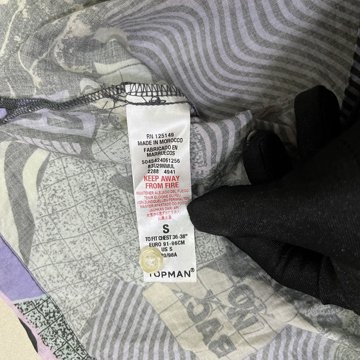 Topman Hawaiian Graphic Allover Print Shirt Size US S / EU 44-46 / 1 - 4 Thumbnail