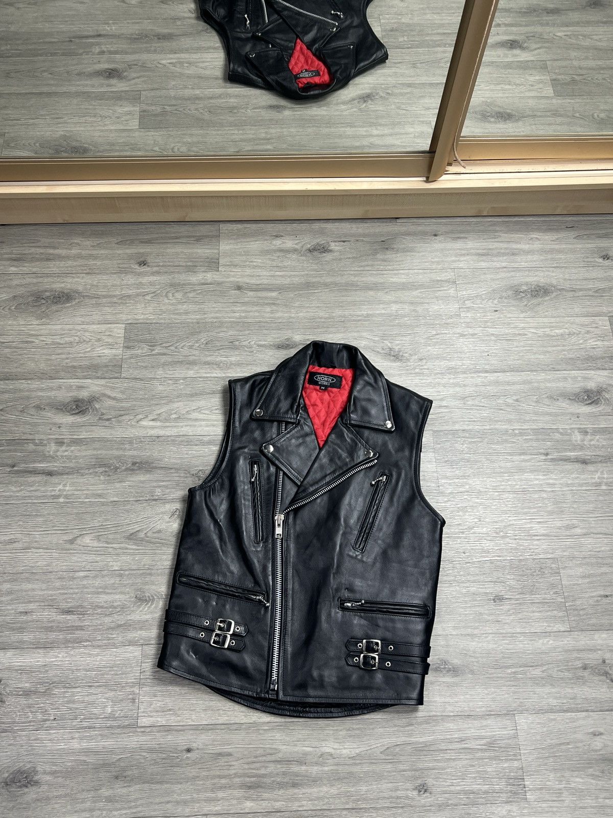 Leather Vintage Leather Biker Vest Motorcycle Moto Women’s Size S M Size M / US 6-8 / IT 42-44 - 2 Thumbnail