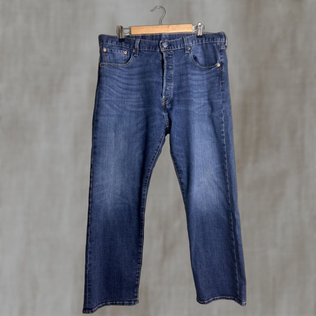 Levi's Levi’s 501 Jeans Relaxed Straight Button Fly 38x30 Medium Wash Blue Mens Jeans Size US 38 / EU 54 - 1 Thumbnail