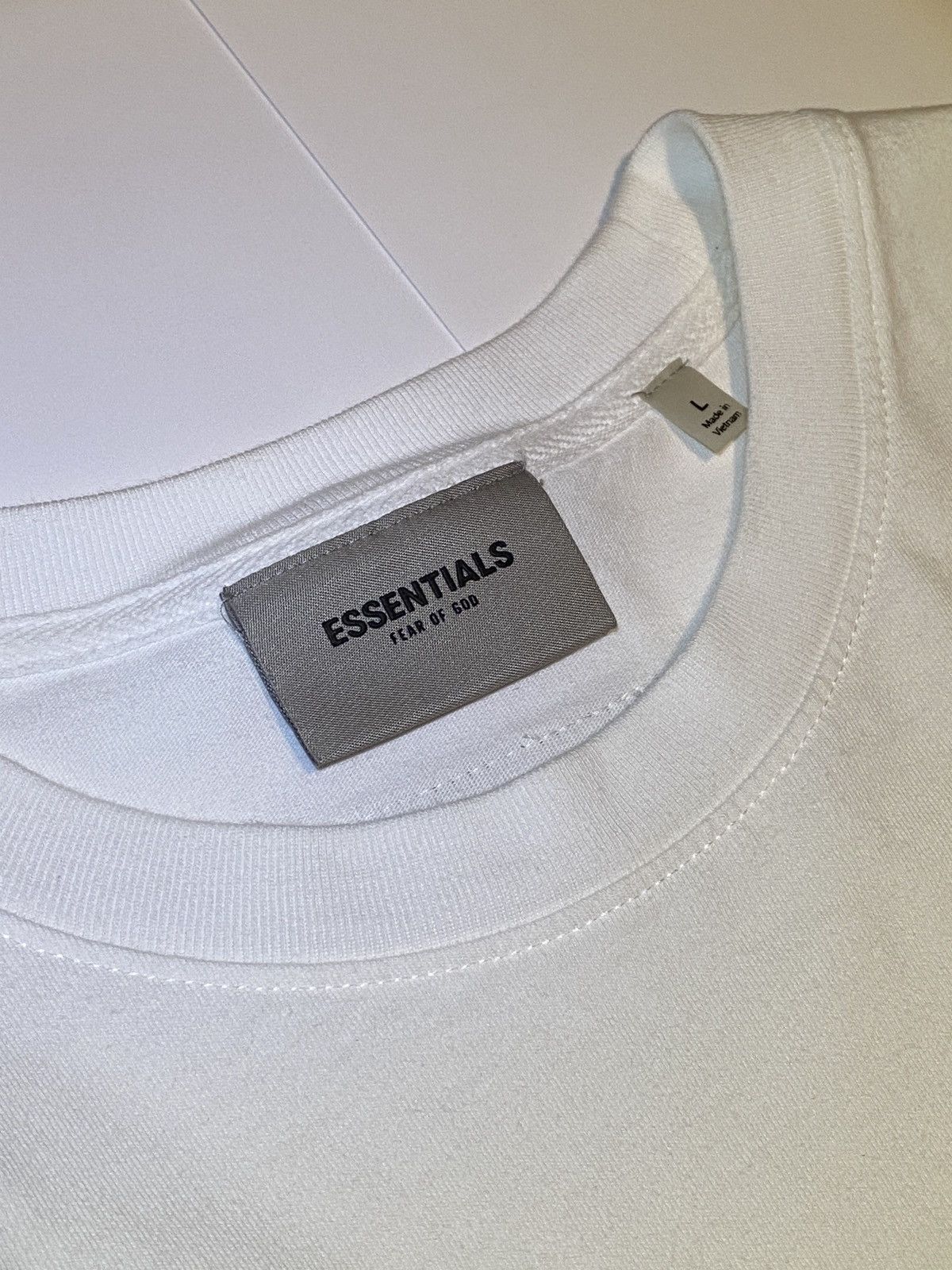 Essentials × Fear of God Essentials Fear of God White Logo T-Shirt Size US L / EU 52-54 / 3 - 5 Thumbnail