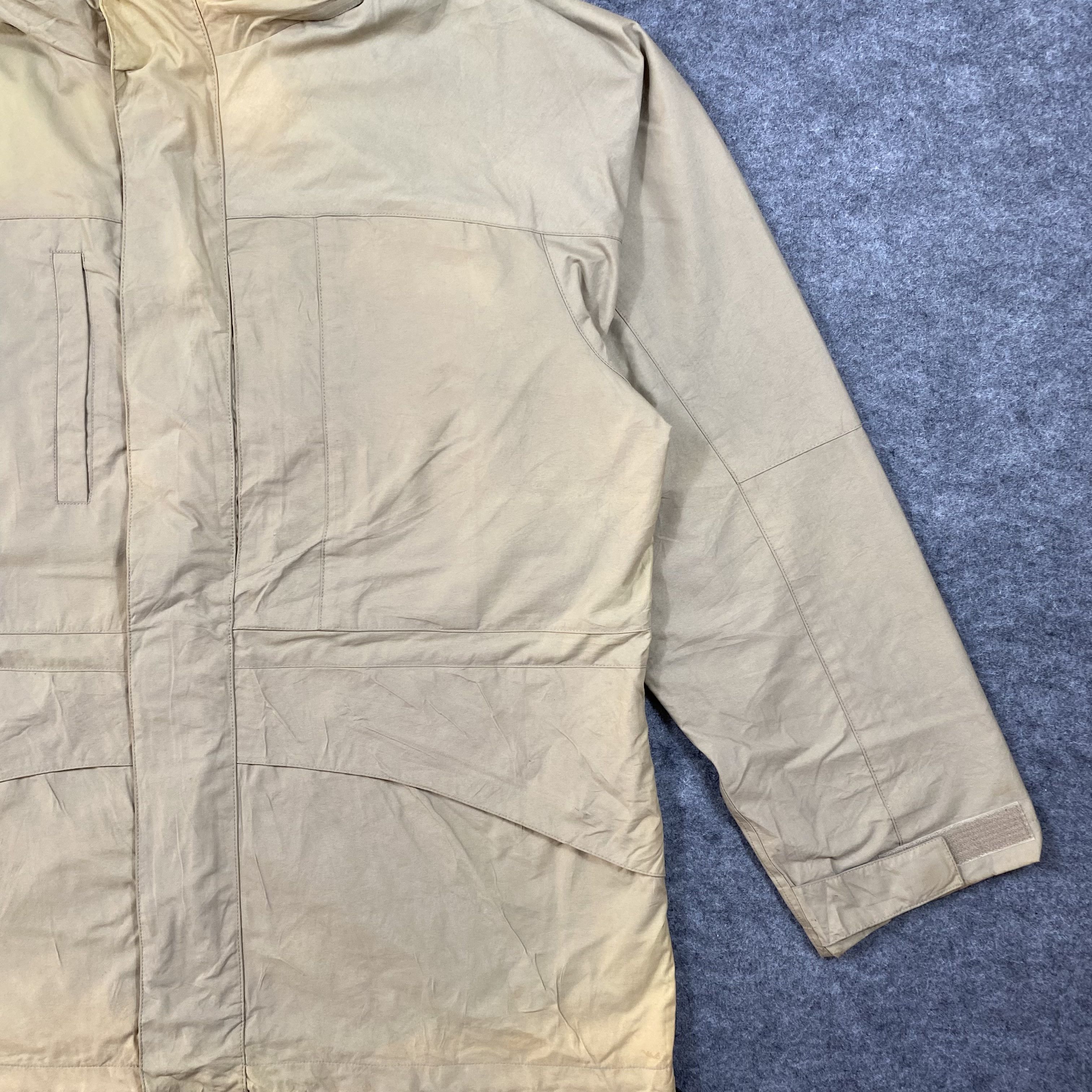 Vintage VTG Uniqlo Tactical Field Jacket M65-style-J660 Size US L / EU 52-54 / 3 - 5 Thumbnail