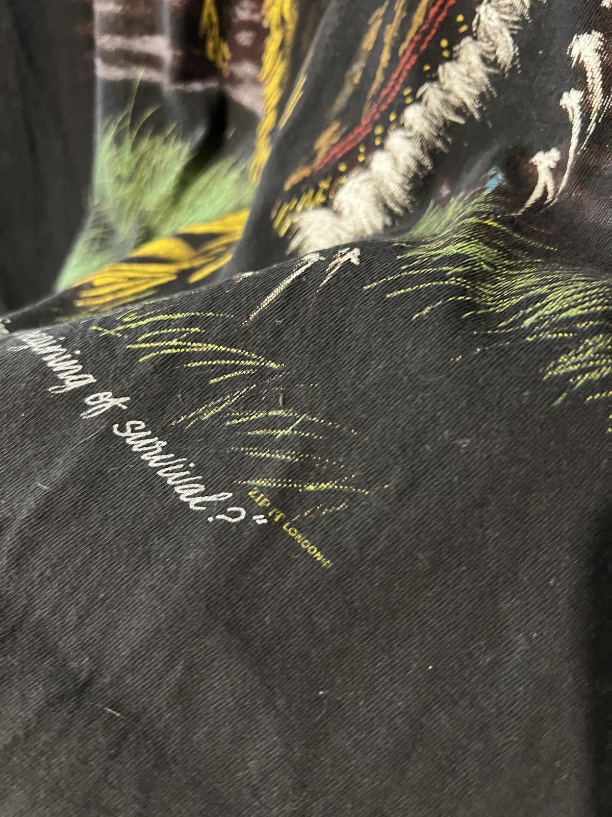 Band Tees 90s VINTAGE ZIP IT LONDON SPIRIT AMERICA NATIVE T SHIRT SZ L Size US L / EU 52-54 / 3 - 5 Thumbnail