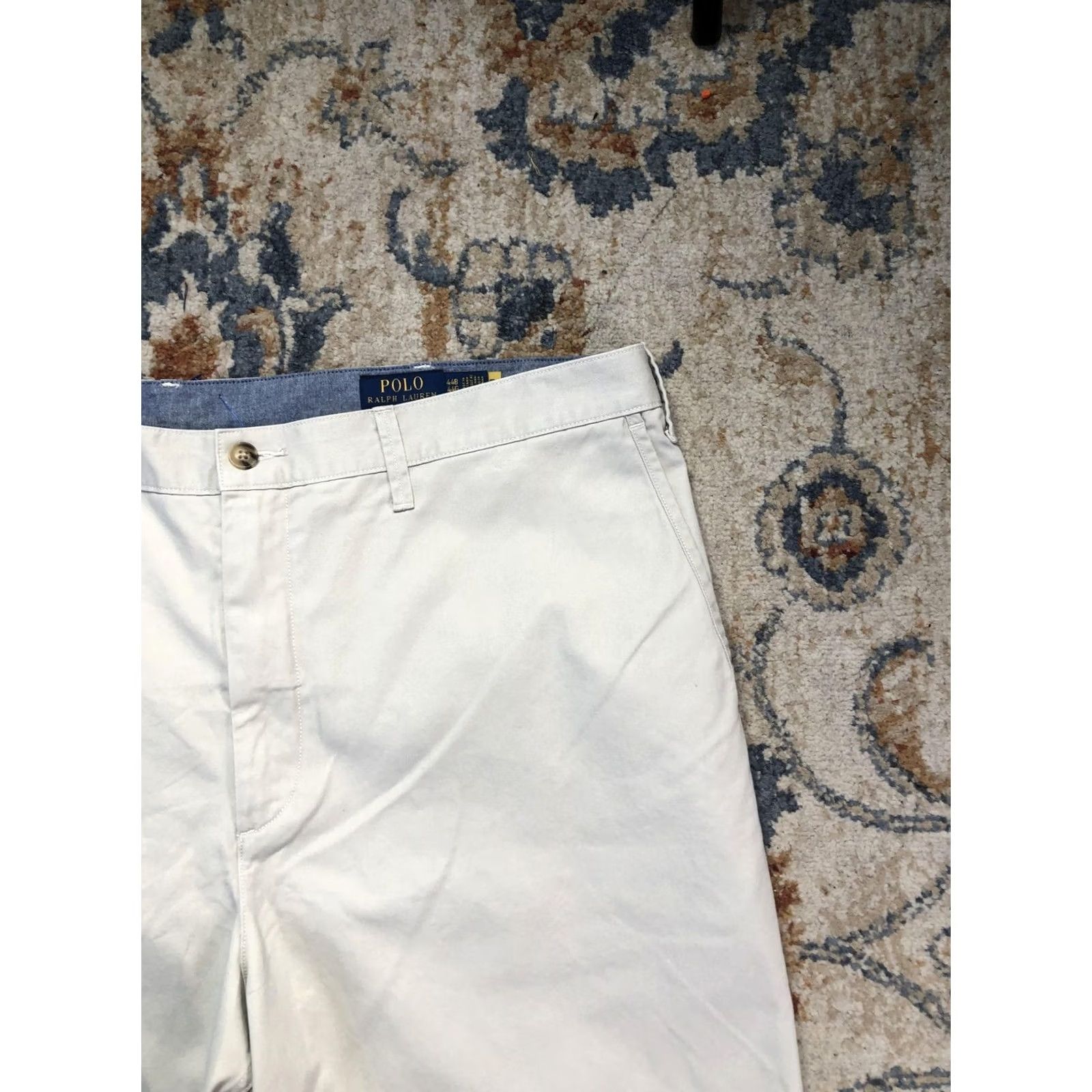 Polo Ralph Lauren Polo Ralph Lauren Shorts Mens 44 Beige Classic Fit Chino 9 Inseam Casual Summer Size US XXL / EU 58 / 5 - 3 Thumbnail