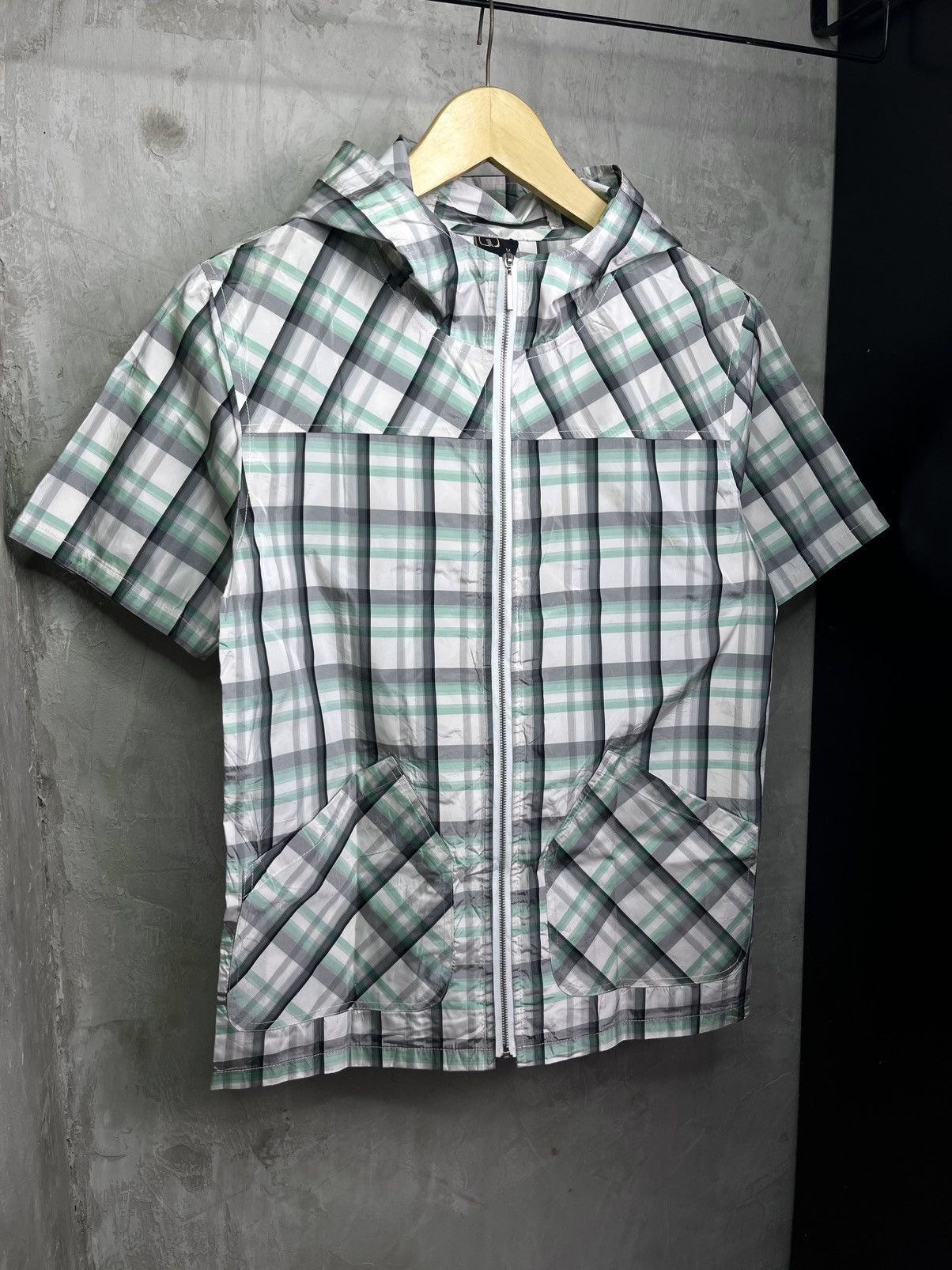 Just Cavalli Vintage Just Cavalli Plaid Tech Hooded Short Sleeve Jacket Size US M / EU 48-50 / 2 - 2 Thumbnail