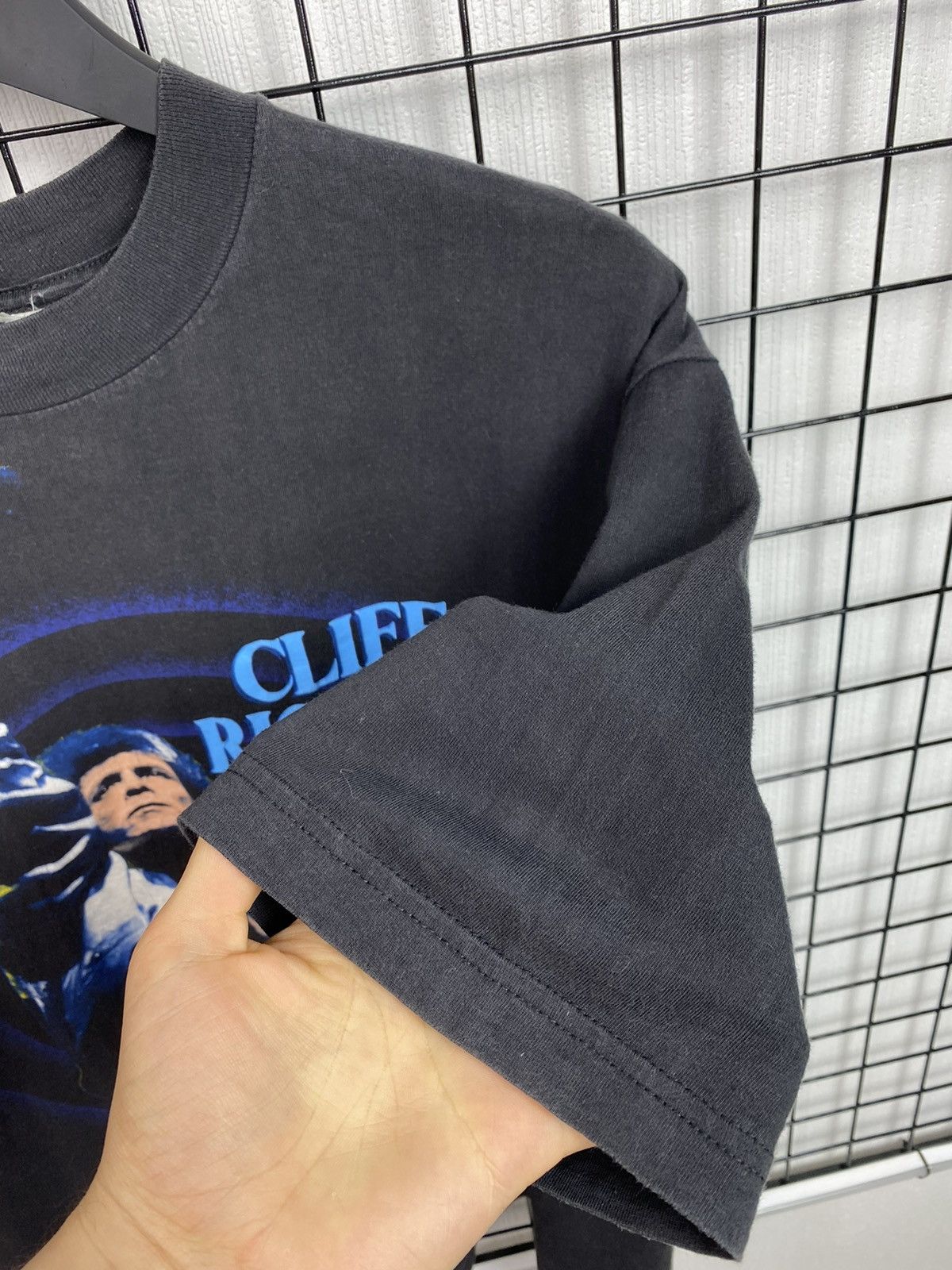 Band Tees × Vintage Vintage 1990-1991 Cliff Richard Tour T Shirt Men’s Pop Tee Size US L / EU 52-54 / 3 - 10 Thumbnail