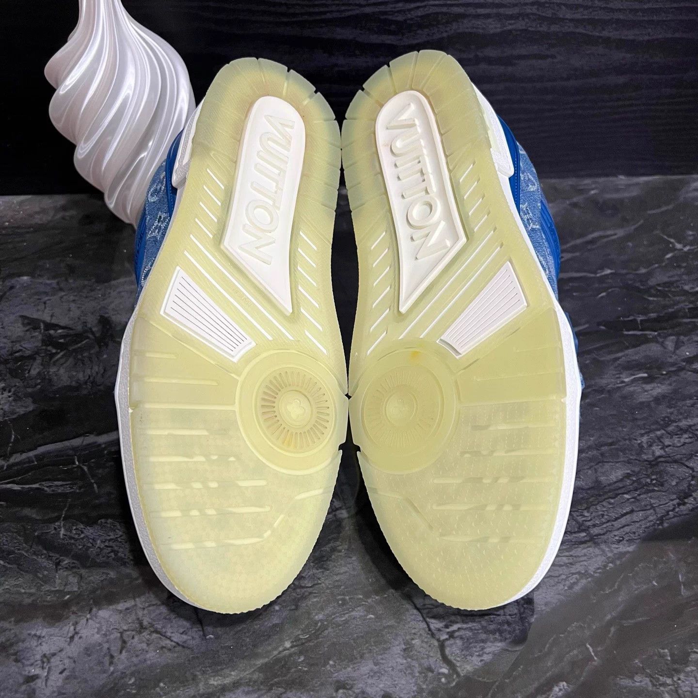 Louis Vuitton Lv Trainer blue denim 42.5 99 new 3300 Size US 9.5 / EU 42-43 - 5 Thumbnail