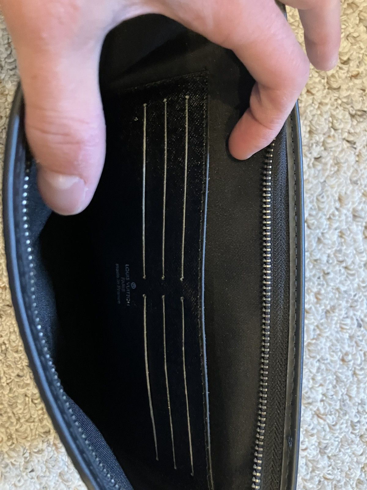 Louis Vuitton Louis Vuitton Pochette Voyage Size ONE SIZE - 3 Thumbnail
