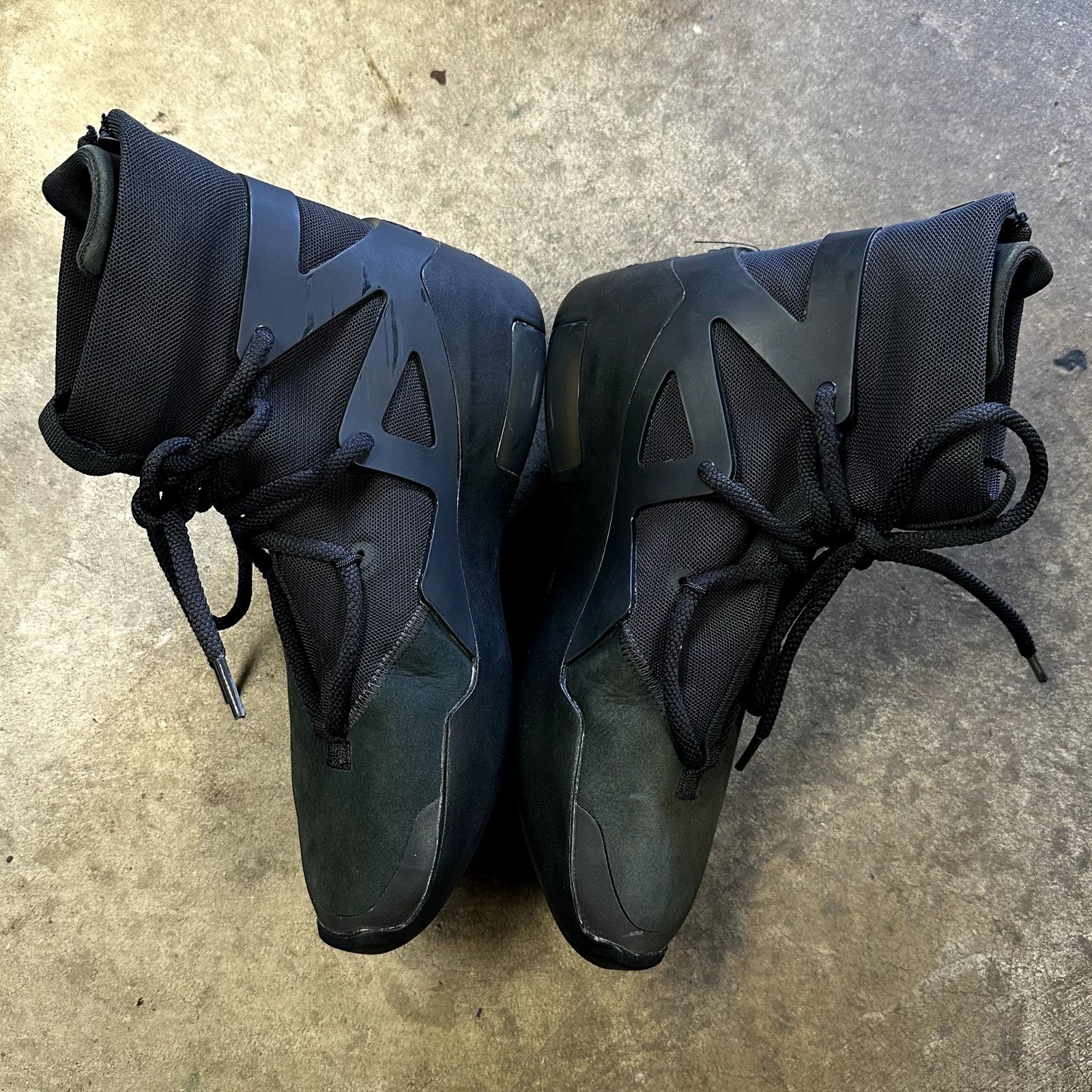Nike Nike x Fear of God 1 'Triple Black' Size US 6 / EU 39 - 2 Thumbnail