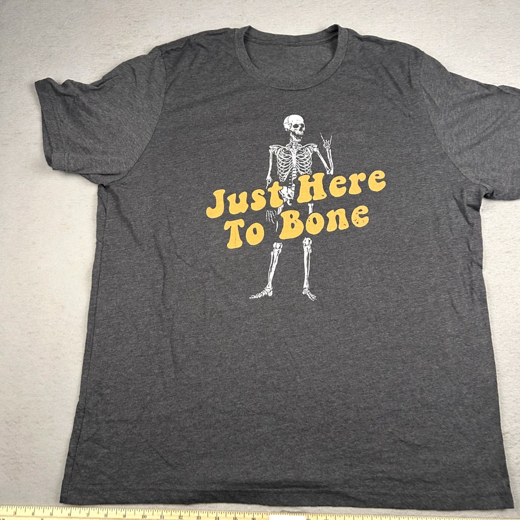 Hereu Just Here To Bone Shirt Adult XL Gray Skeleton Graphic Funny Halloween Tee Mens Size US XL / EU 56 / 4 - 2 Thumbnail