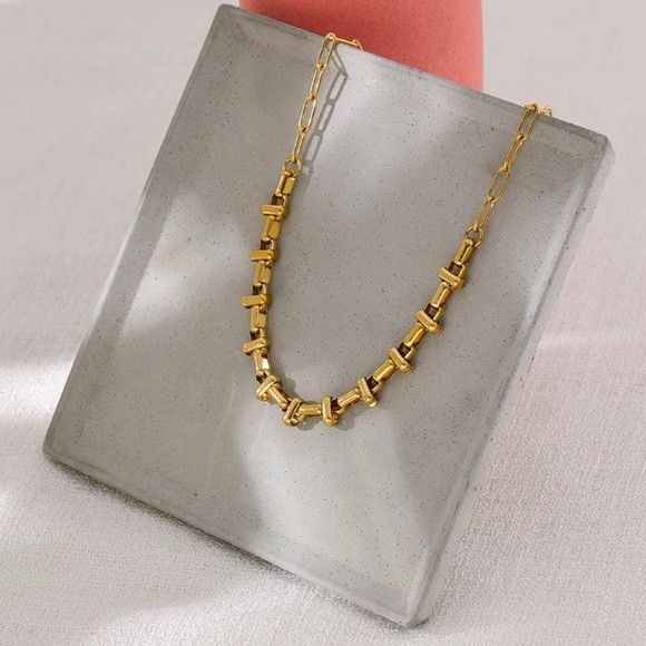 The Unbranded Brand Women Stylish Stainless Steel Short Necklace Size ONE SIZE - 4 Thumbnail