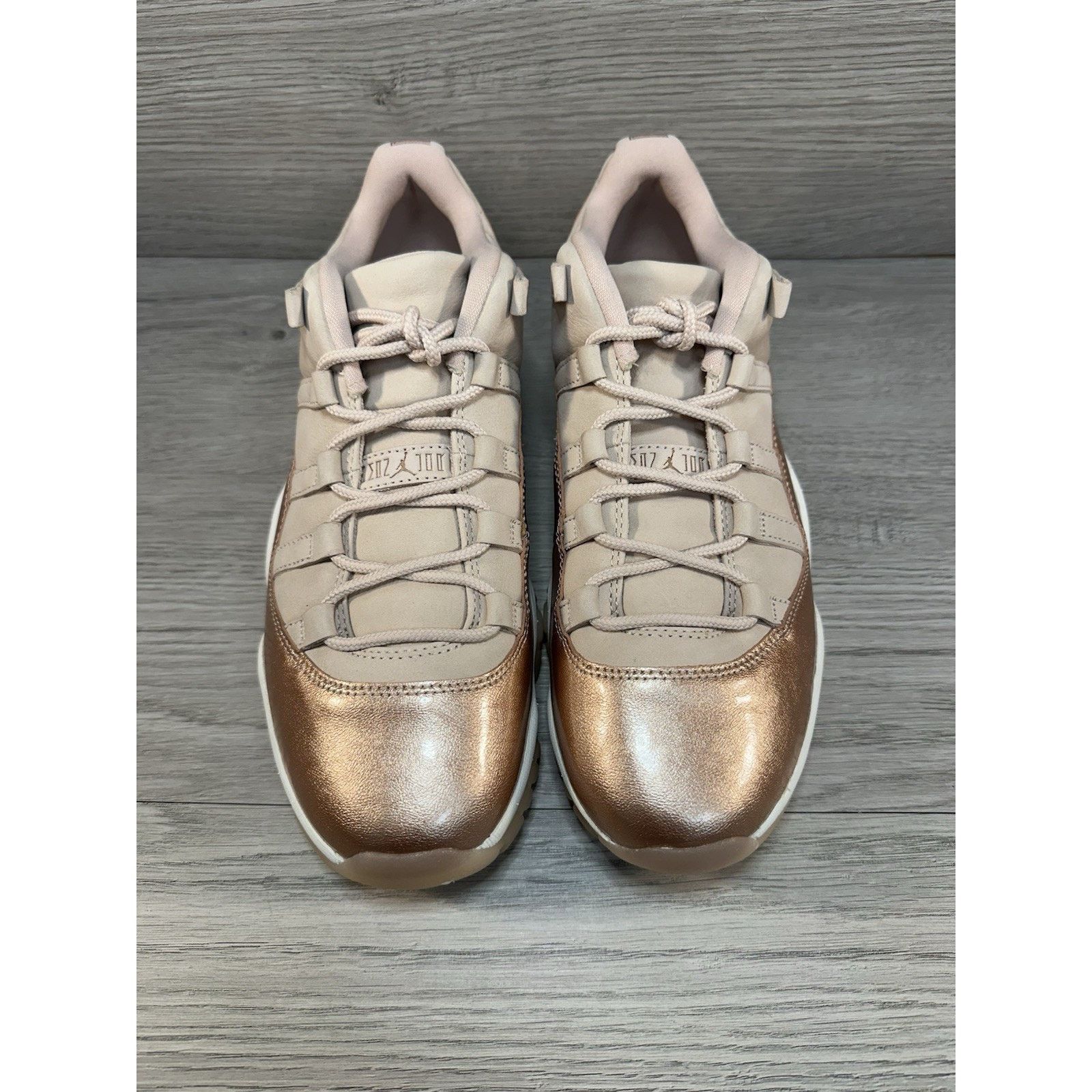 Jordan Brand Air Jordan 11 Retro Low Rose Gold W - Size 10.5w/9m Size US 10.5 / IT 40.5 - 4 Thumbnail