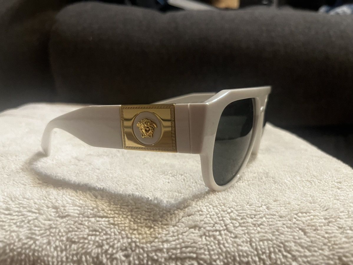 Versace Versace sunglasses Size ONE SIZE - 2 Thumbnail