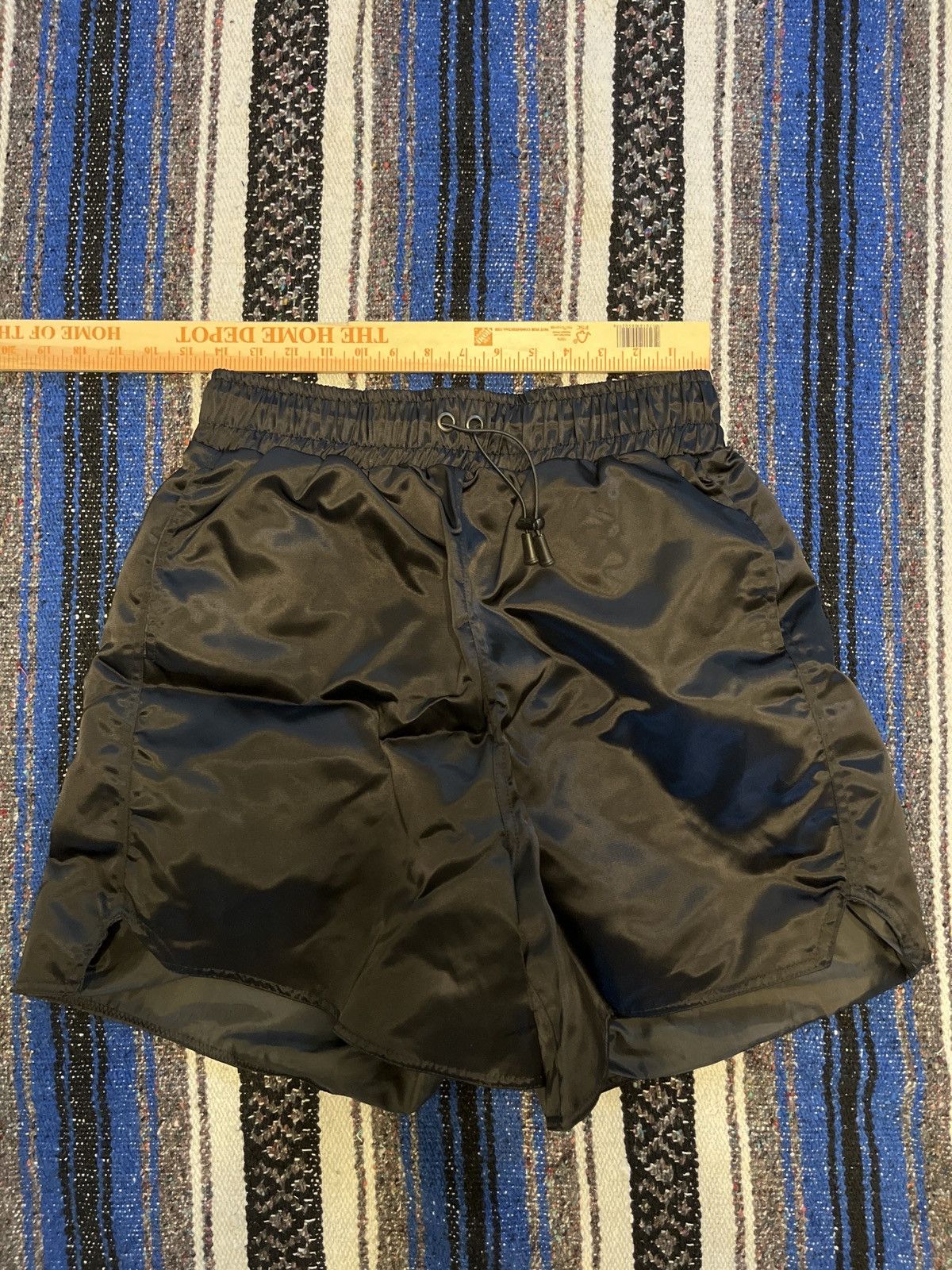 image of Basketcase Gallery Battle Shorts Large New! in Black, Men's (Size 30)