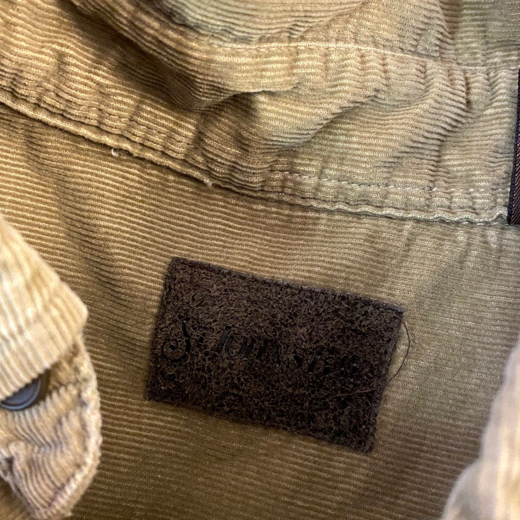 Vintage St. John's Bay Mens Corduroy Shirt Long Sleeve Button-Down Khaki Beige Casual Button-Up Size US L / EU 52-54 / 3 - 2 Thumbnail