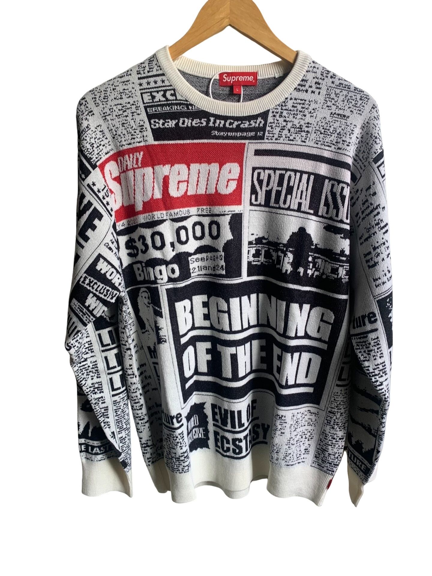 Supreme Supreme Newspaper Print Knit Sweater L Size US L / EU 52-54 / 3 - 1 Thumbnail