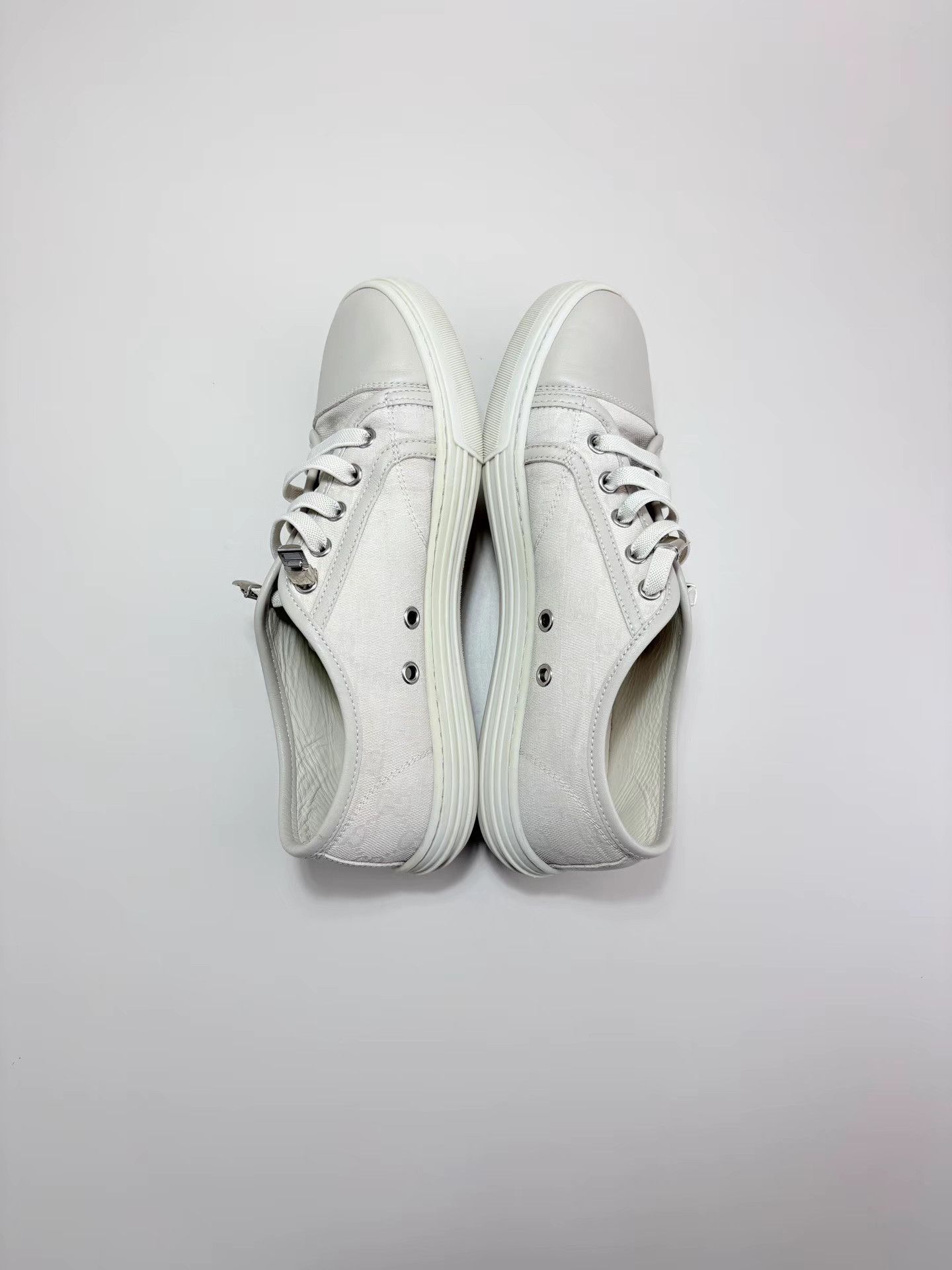 Gucci GUCCI Dark Monogram Off-White Low-Top Sneakers K1 Size US 6.5 / IT 36.5 - 4 Thumbnail