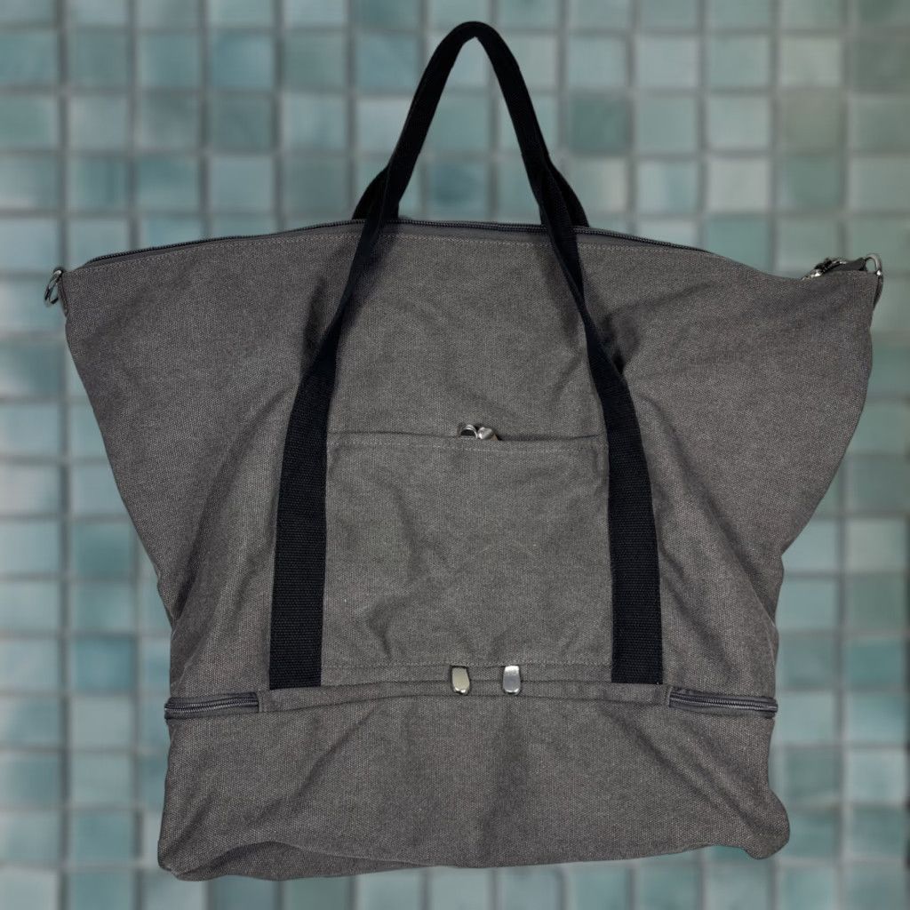Catalina Lo & Sons Catalina Deluxe Large Gray Tote Weekender Travel Bag Canvas Carry All Women Size ONE SIZE - 1 Thumbnail