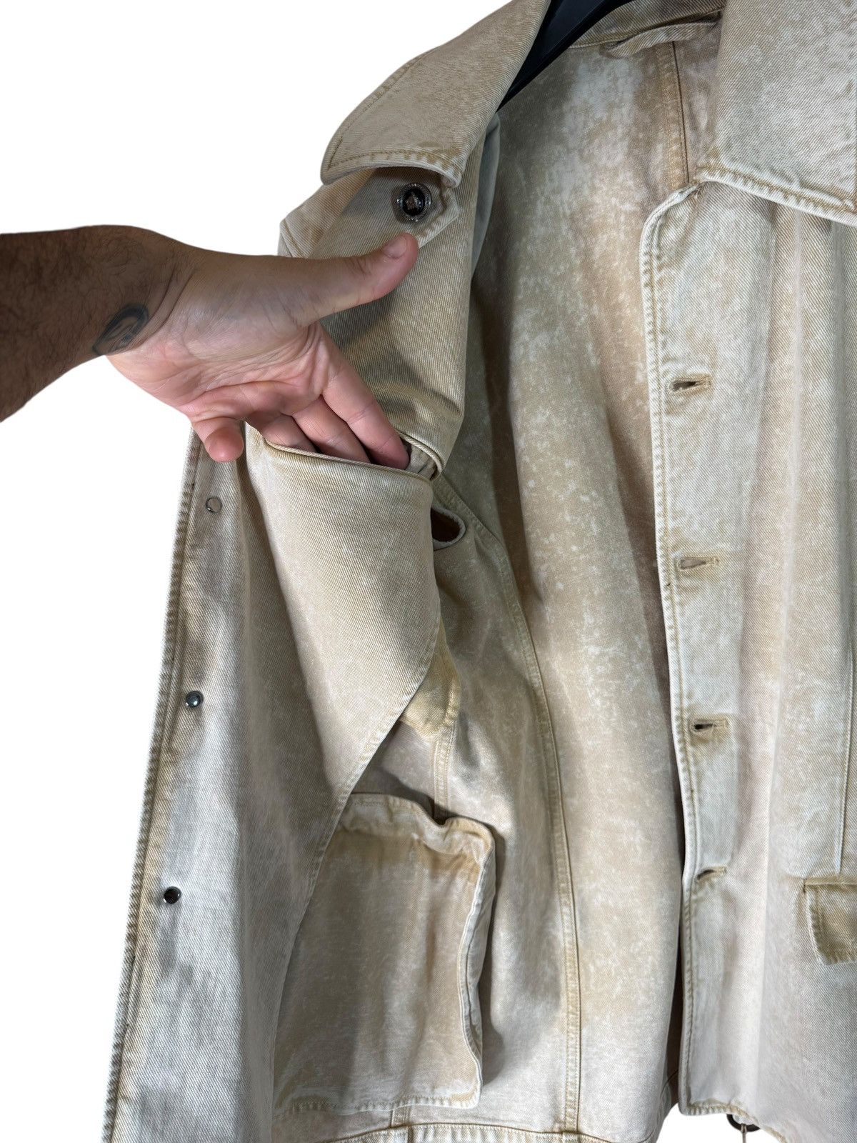 Versace Versace Beige Faded Denim Jacket with Medusa Buttons – M Size US M / EU 48-50 / 2 - 12 Thumbnail
