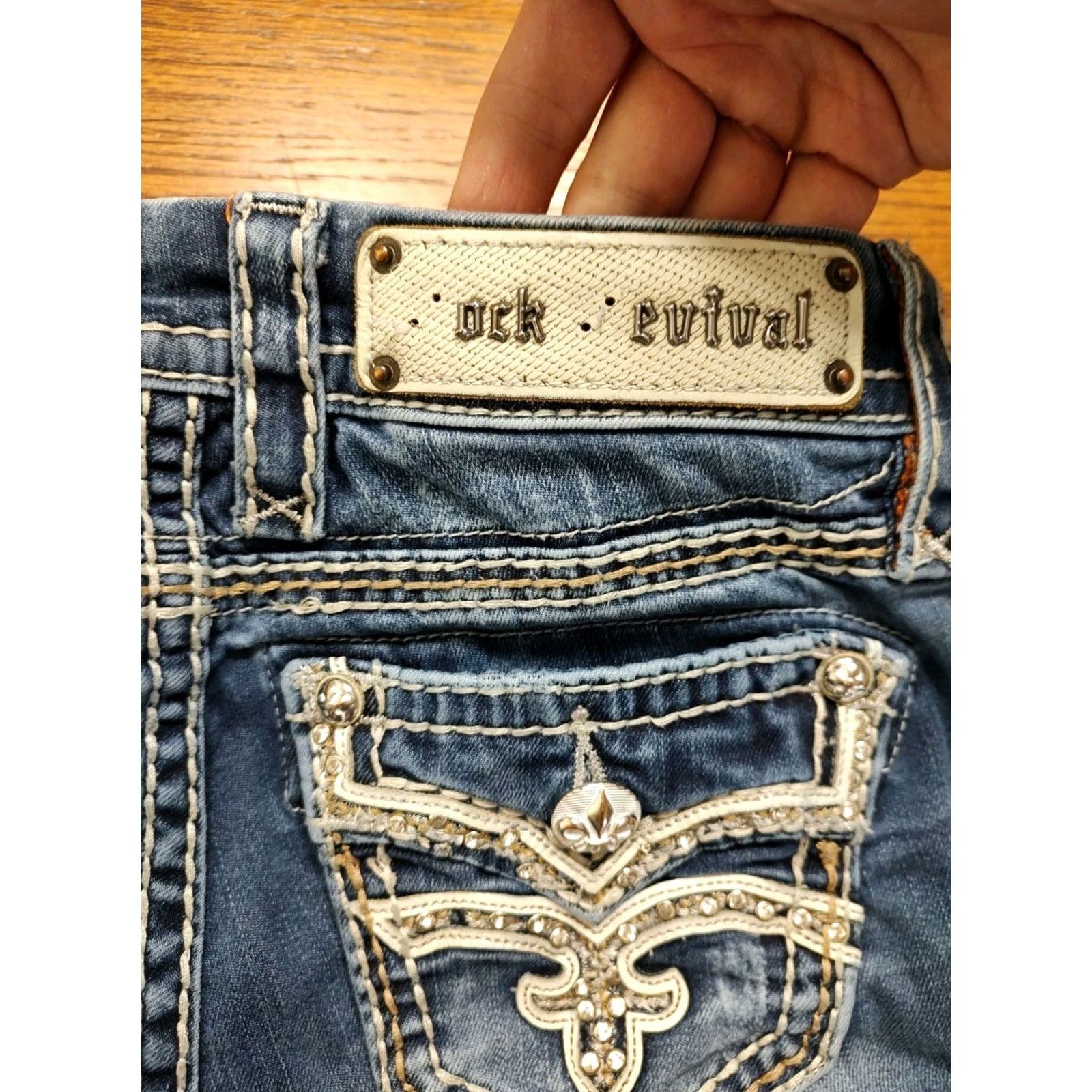 Vintage Rock Revival Karla Jeans Mid Rise Capri Skinny Denim Womens 25 Inseam 29 Blue Rock Revival Karla 25 Jeans Womens Skinny Denim Capris Size 42" / US 20 - 5 Thumbnail