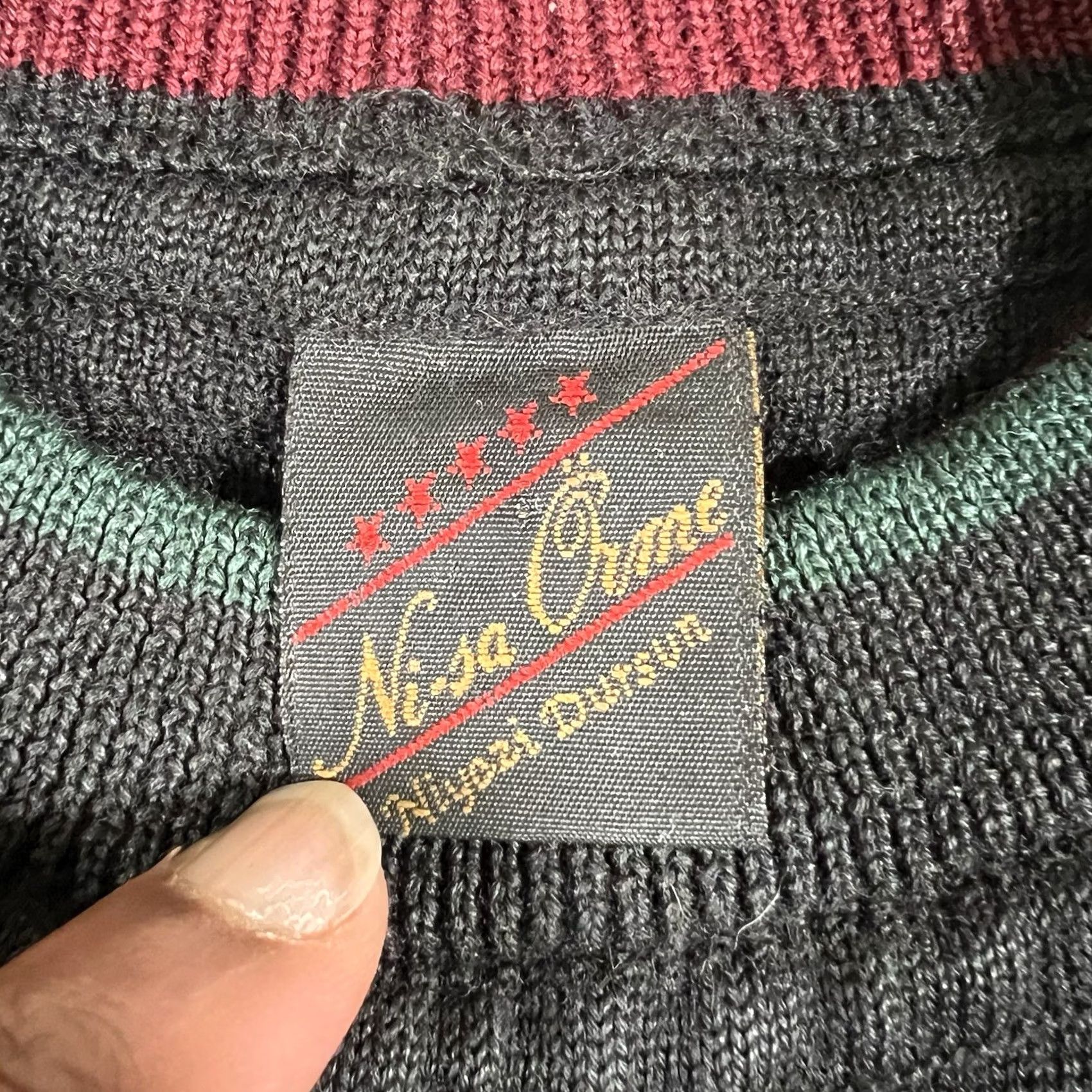Vintage VINTAGE Nisa Orme Wool Blend Aztec Pattern Sweater Men Large Black Pullover Wool M L Aztec 90s Size US L / EU 52-54 / 3 - 4 Thumbnail