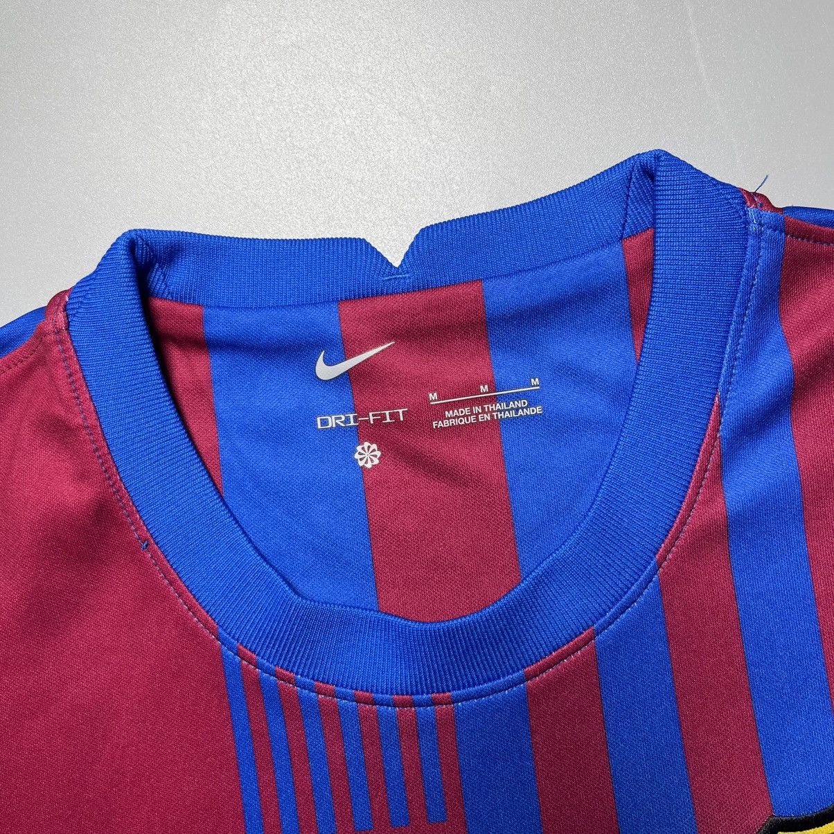 Nike BARCELONA NIKE 2021/2022 FOOTBALL HOME JERSEY #19 AGUERO Size US M / EU 48-50 / 2 - 6 Thumbnail