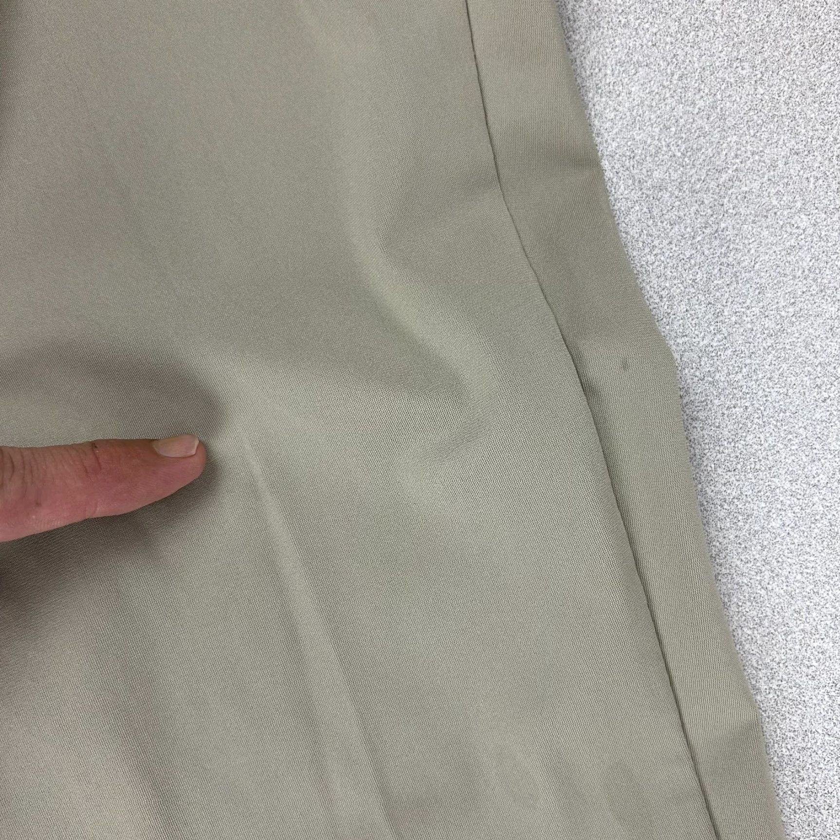Rhone Rhone Commuter Pants Mens 38x33 Beige Performance Chino Slant Pockets Flat Front Zip Fly 100% Polyester Tapered Inseam 33 Regular Size US 38 / EU 54 - 5 Thumbnail