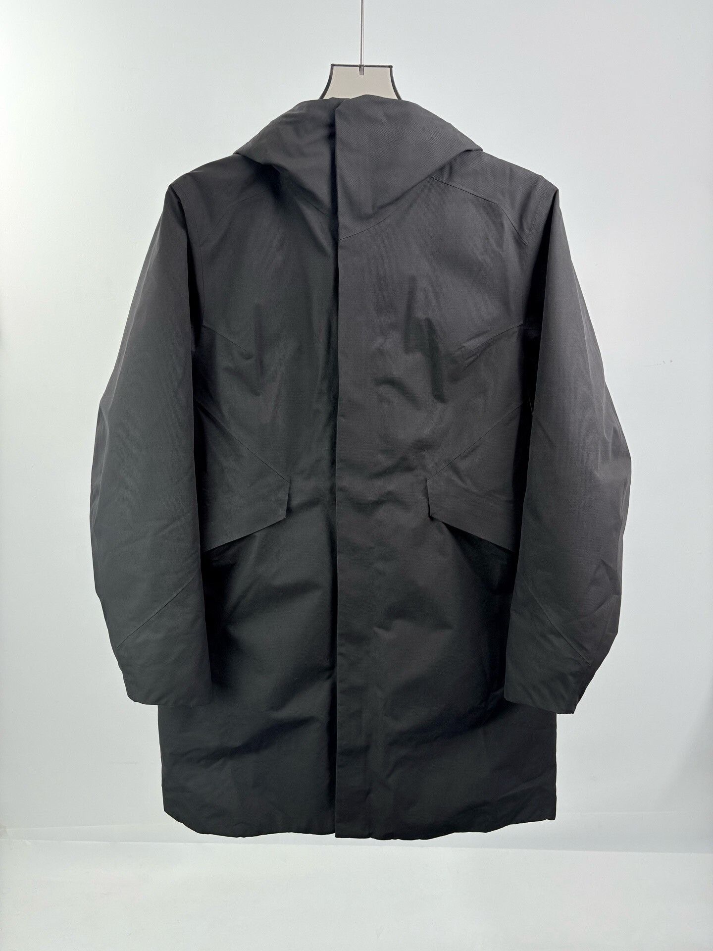 Arc'teryx Arcteryx Andra LT IS Mid-Length Down Coat Size M / US 6-8 / IT 42-44 - 1 Thumbnail
