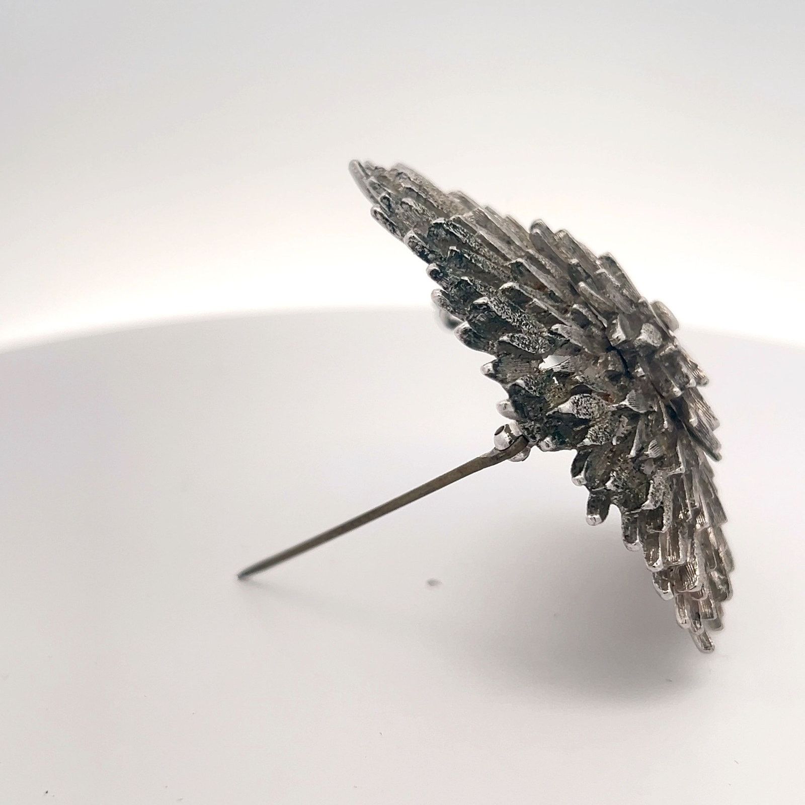 Monet Monet Textured Petal Silvertone Layered Brooch Pin Size ONE SIZE - 7 Thumbnail