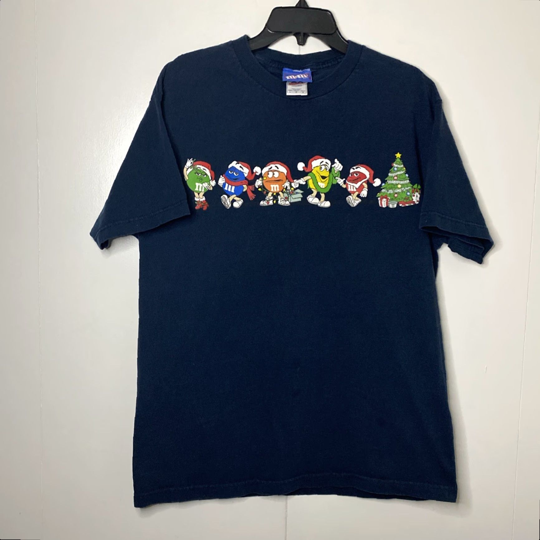 Vintage VTG M&M’s Christmas T-Shirt Navy Blue Regular Size L Men Graphic Print 90s Logo Holiday Cartoon Candy Christmas Theme Vintage Size US L / EU 52-54 / 3 - 6 Thumbnail