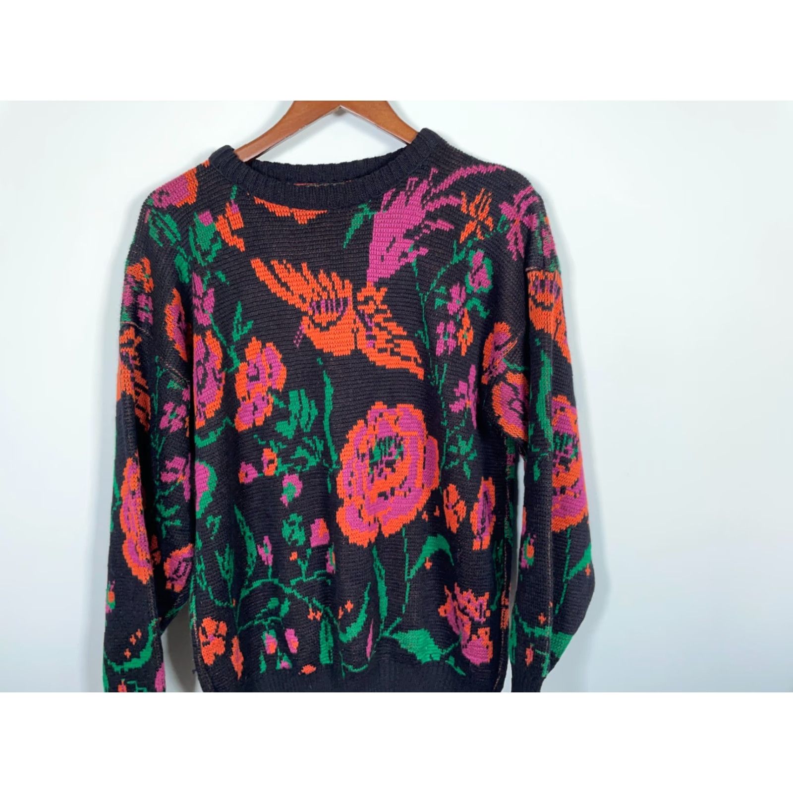 Pinko VINTAGE 90s Floral Knit Sweater Women’s Large Black Pink Birds Intarsia Pullover with Shoulder Pads Size L / US 10 / IT 46 - 4 Thumbnail