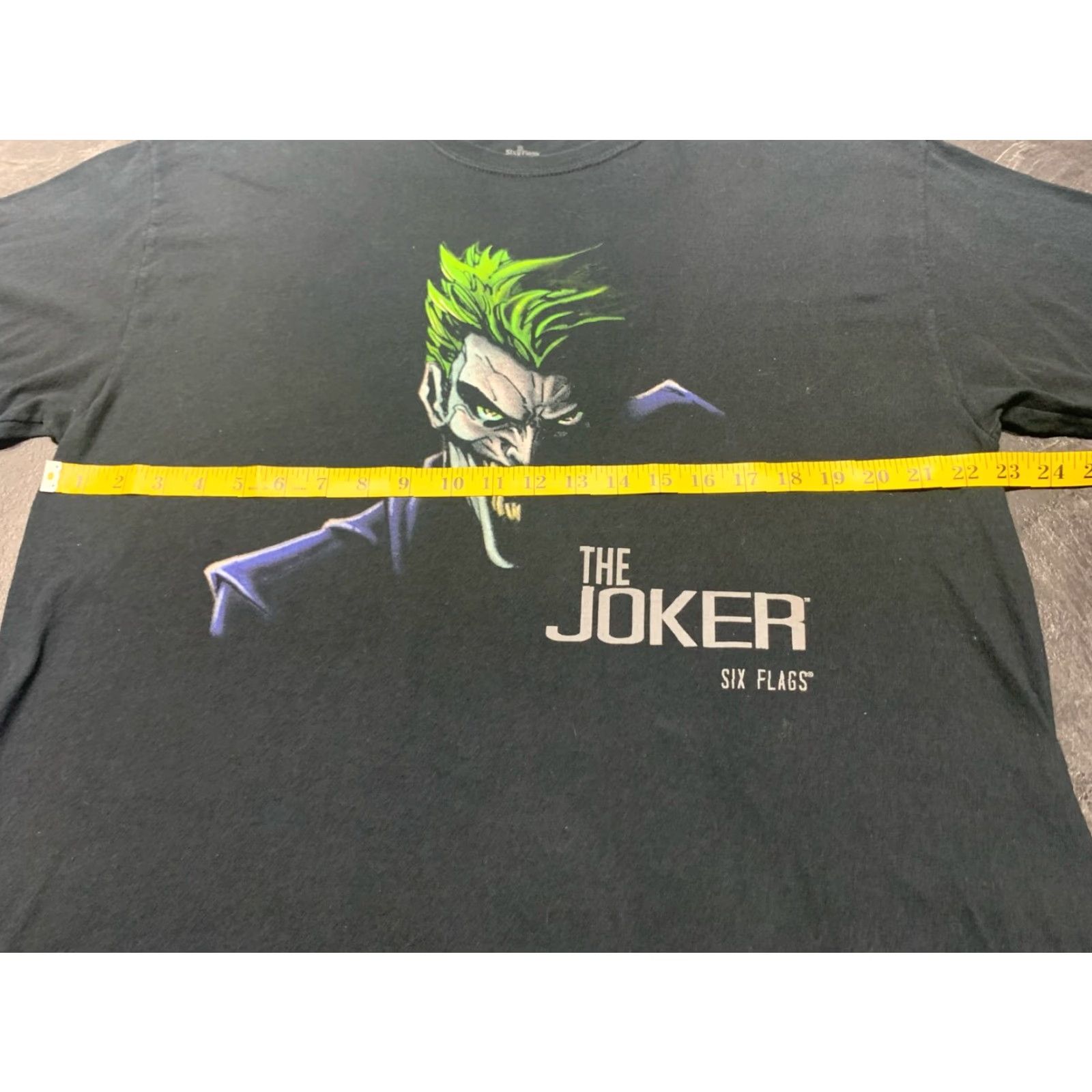 Vintage VINTAGE Six Flags Batman Joker Graphic T-Shirt Men XL Black Theme 90s Size US XL / EU 56 / 4 - 3 Thumbnail