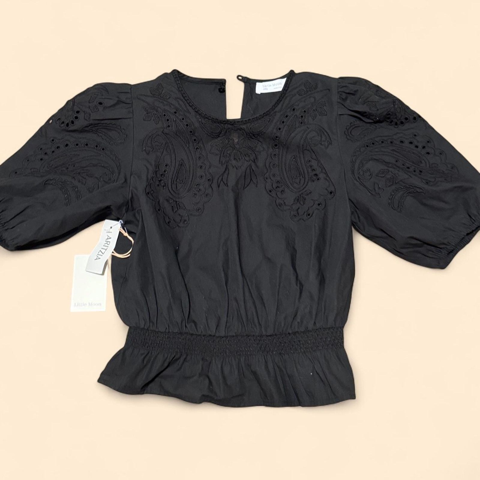 Aritzia NWT aritzia black embroidered puff sleeve blouse Size XXS / US 00 / IT 34 - 8 Thumbnail
